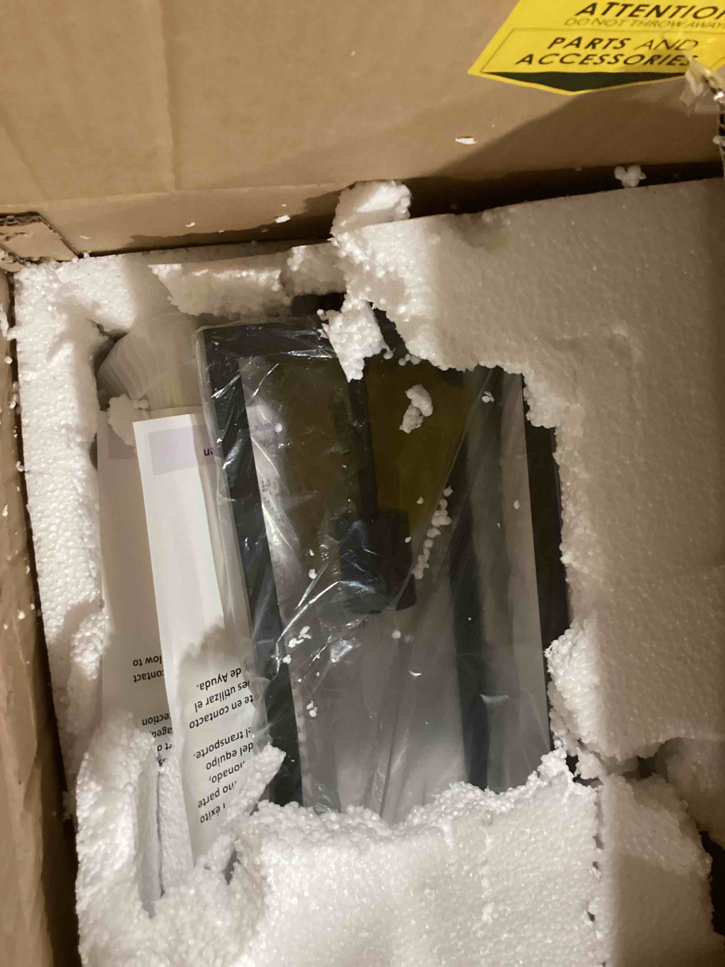 https://s3.amazonaws.com/lotting-images-prod/bidfta/BRN1857999_1750700806537.jpeg