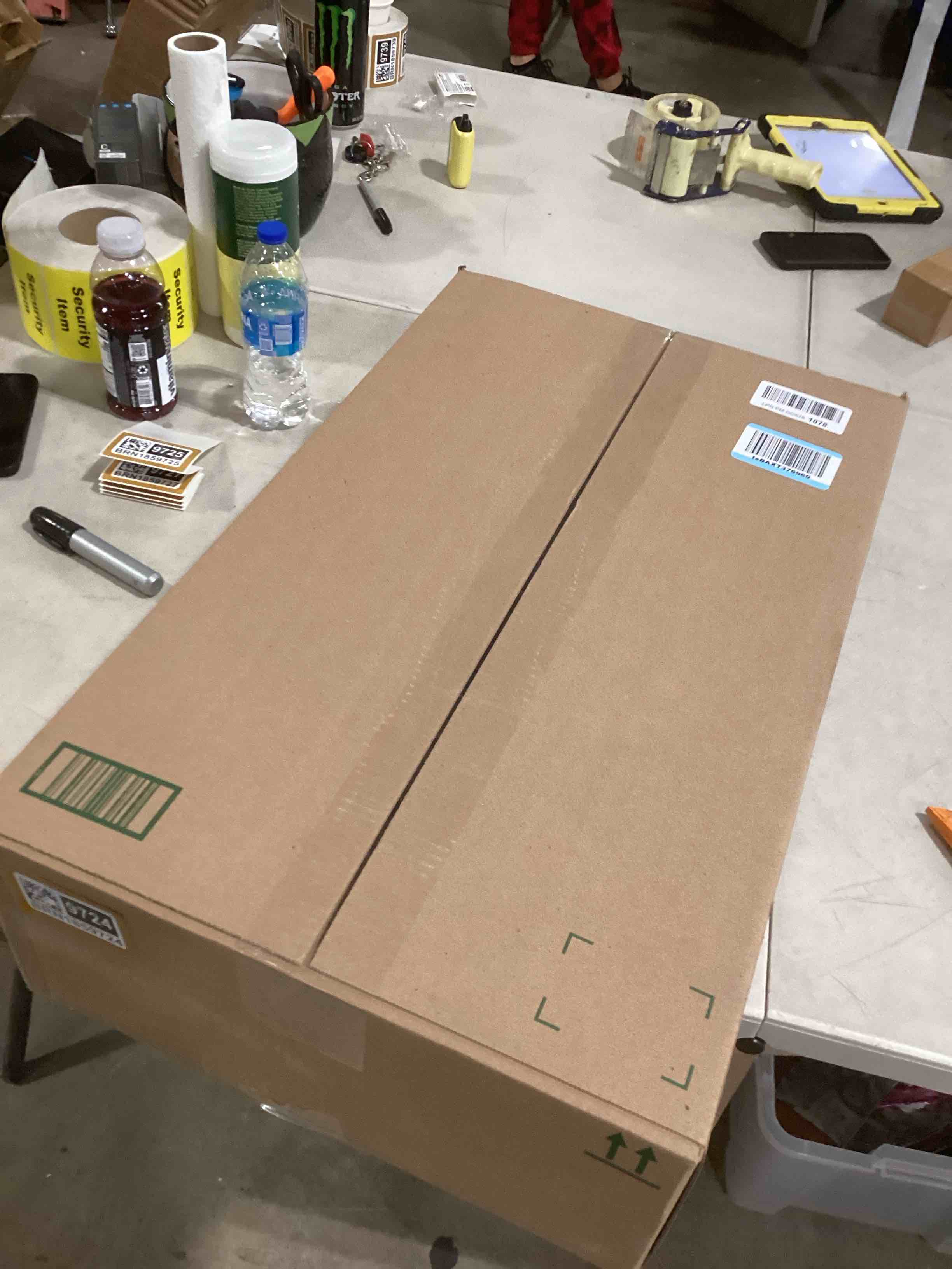 https://s3.amazonaws.com/lotting-images-prod/bidfta/BRN1859724_1744828584940.jpeg