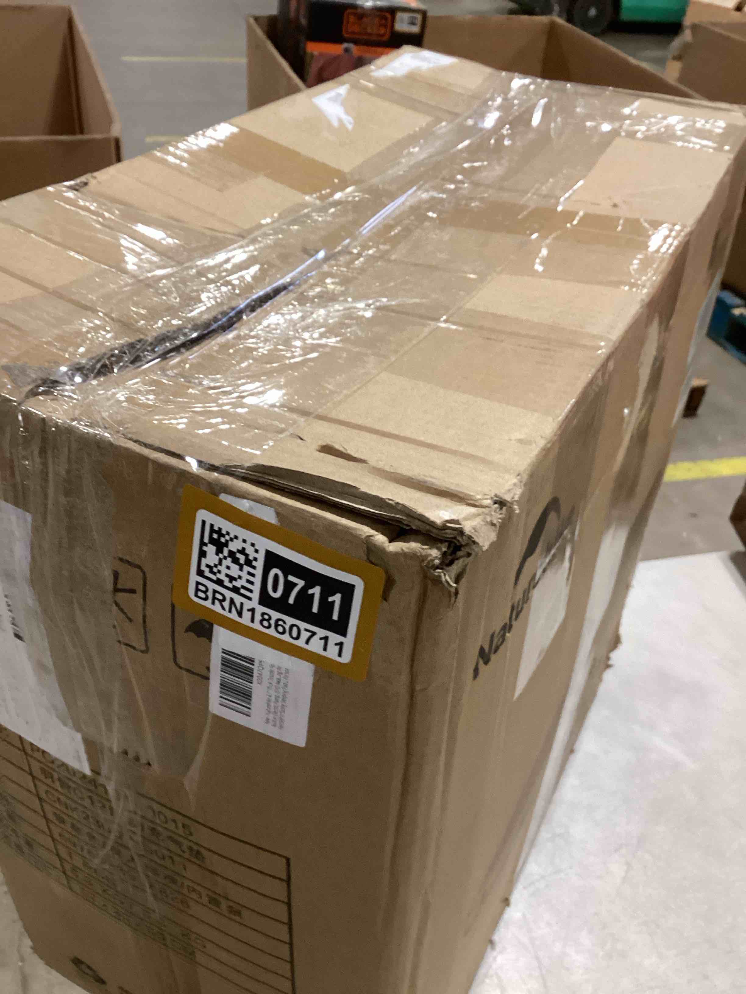 https://s3.amazonaws.com/lotting-images-prod/bidfta/BRN1860711_1746098741083.jpeg