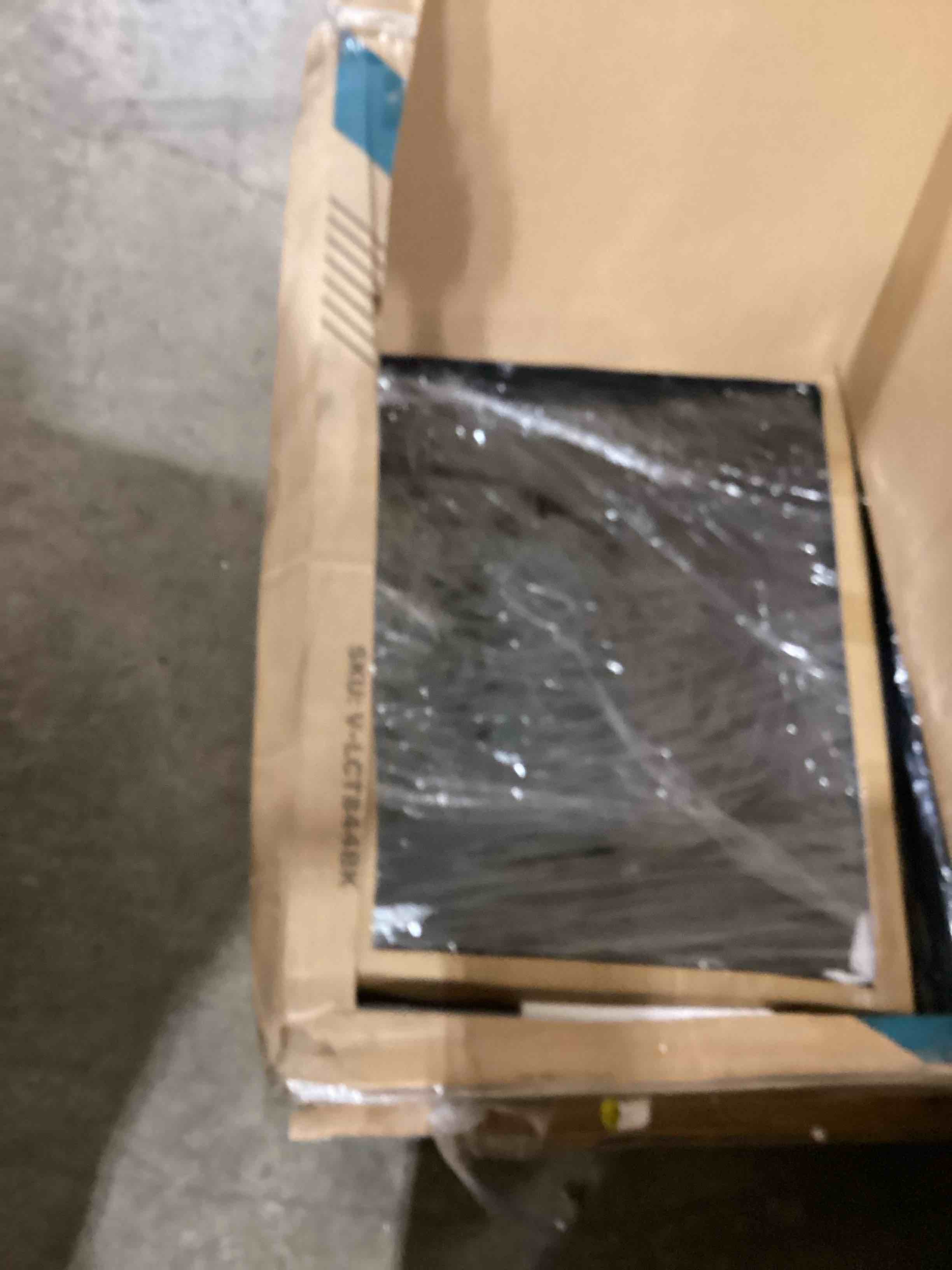 https://s3.amazonaws.com/lotting-images-prod/bidfta/BRN1861040_1750334671453.jpeg