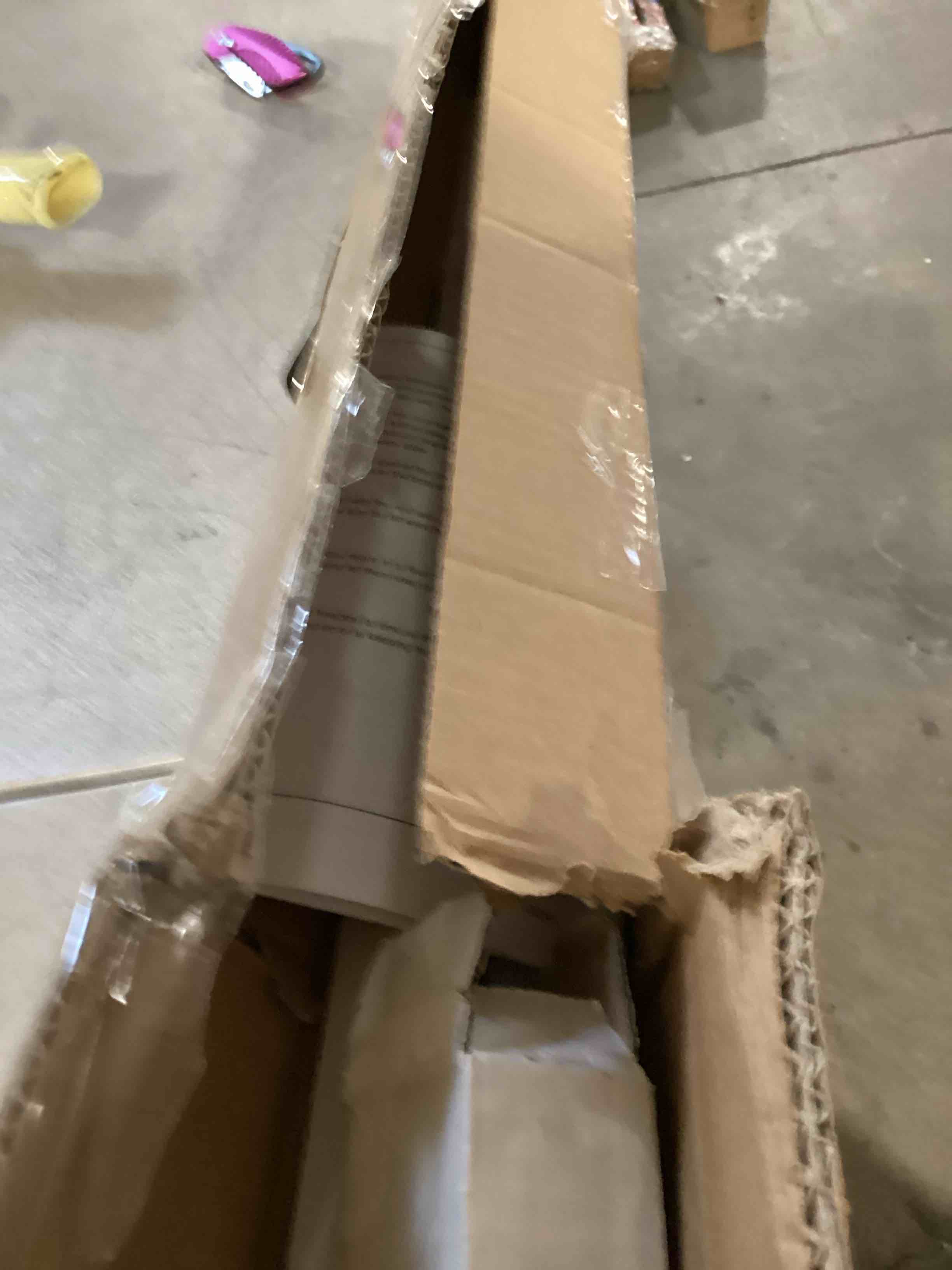 https://s3.amazonaws.com/lotting-images-prod/bidfta/BRN1861206_1750676880206.jpeg