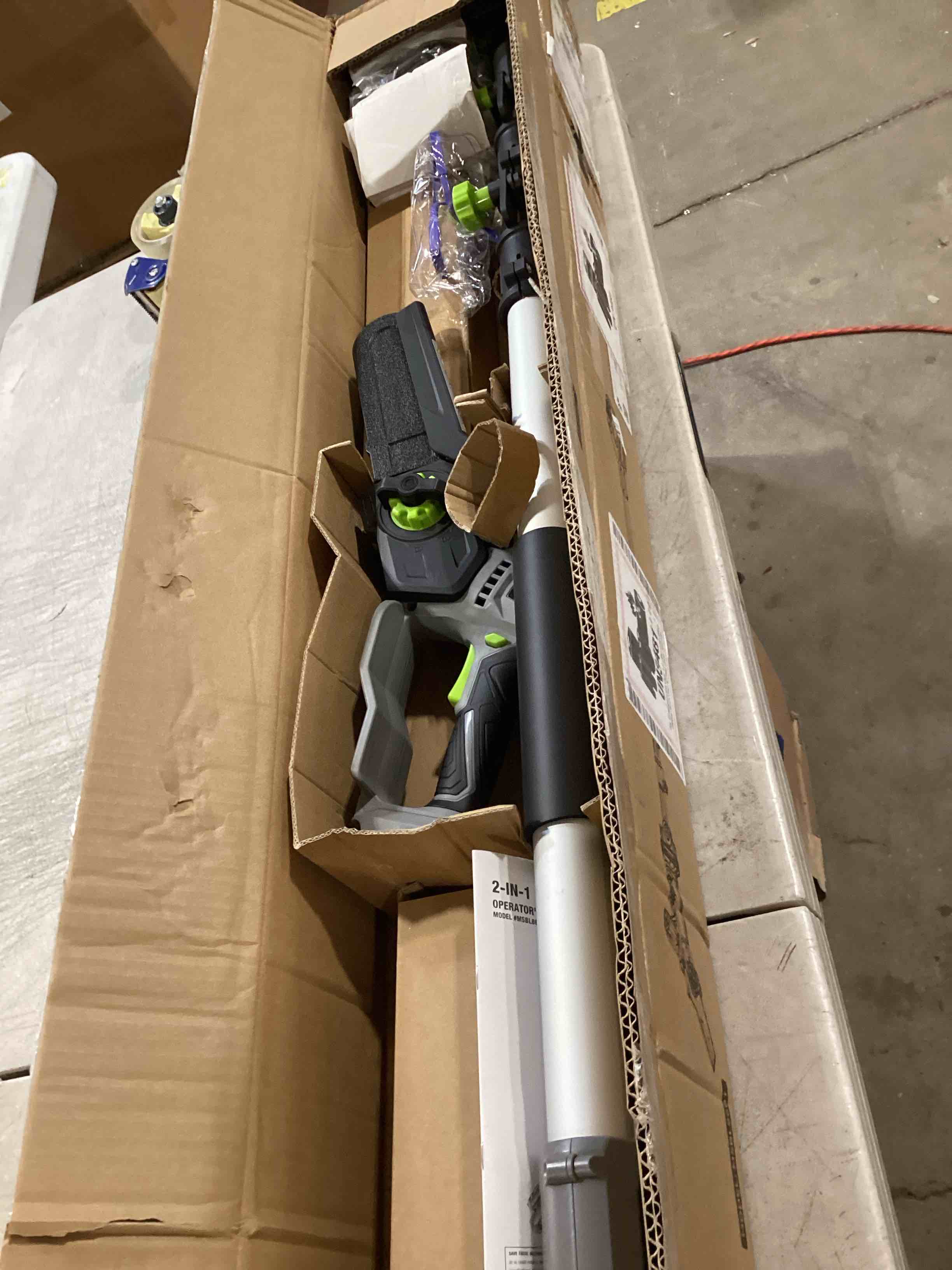 https://s3.amazonaws.com/lotting-images-prod/bidfta/BRN1861227_1750681844374.jpeg