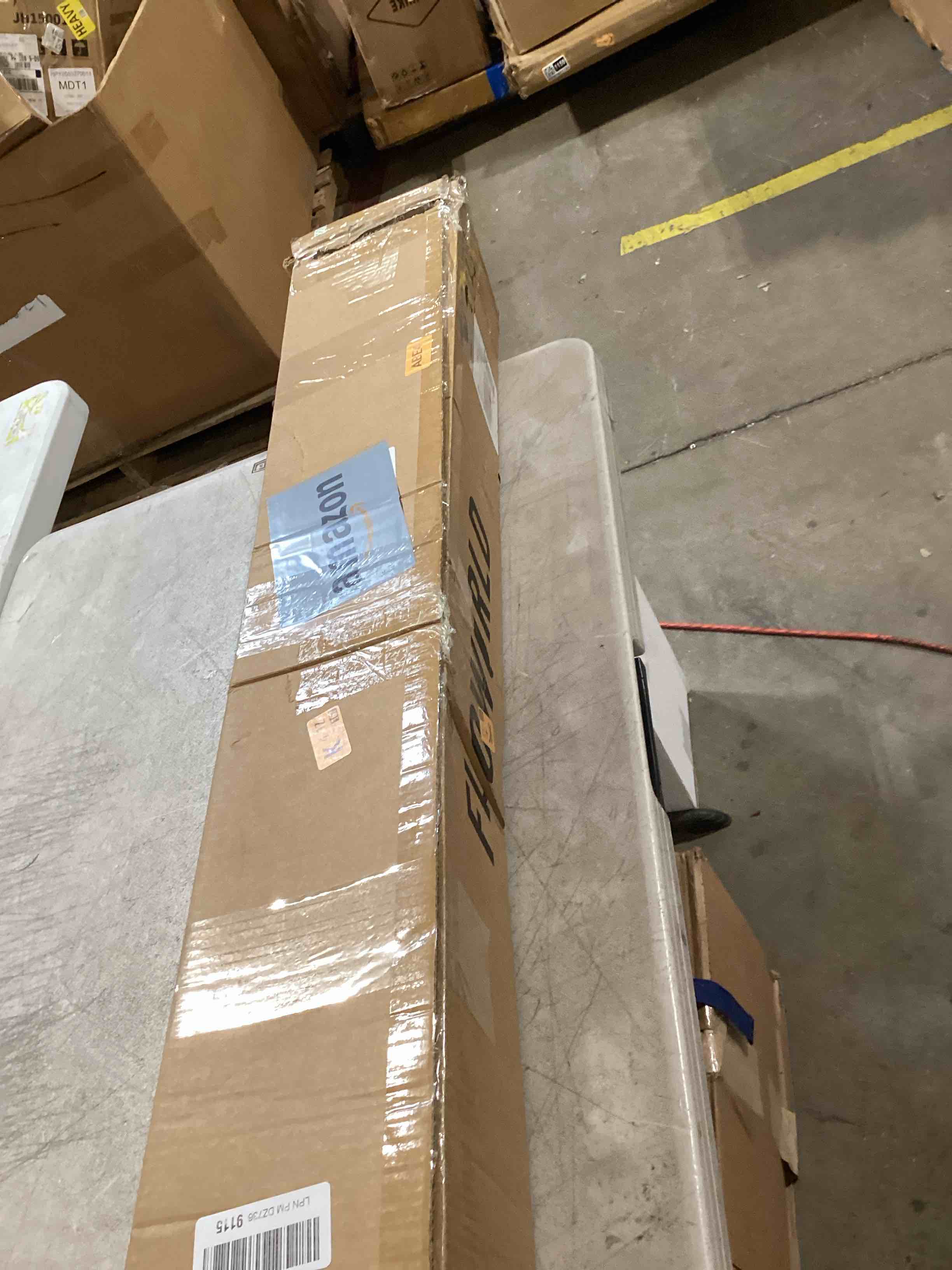 https://s3.amazonaws.com/lotting-images-prod/bidfta/BRN1861232_1750682634979.jpeg