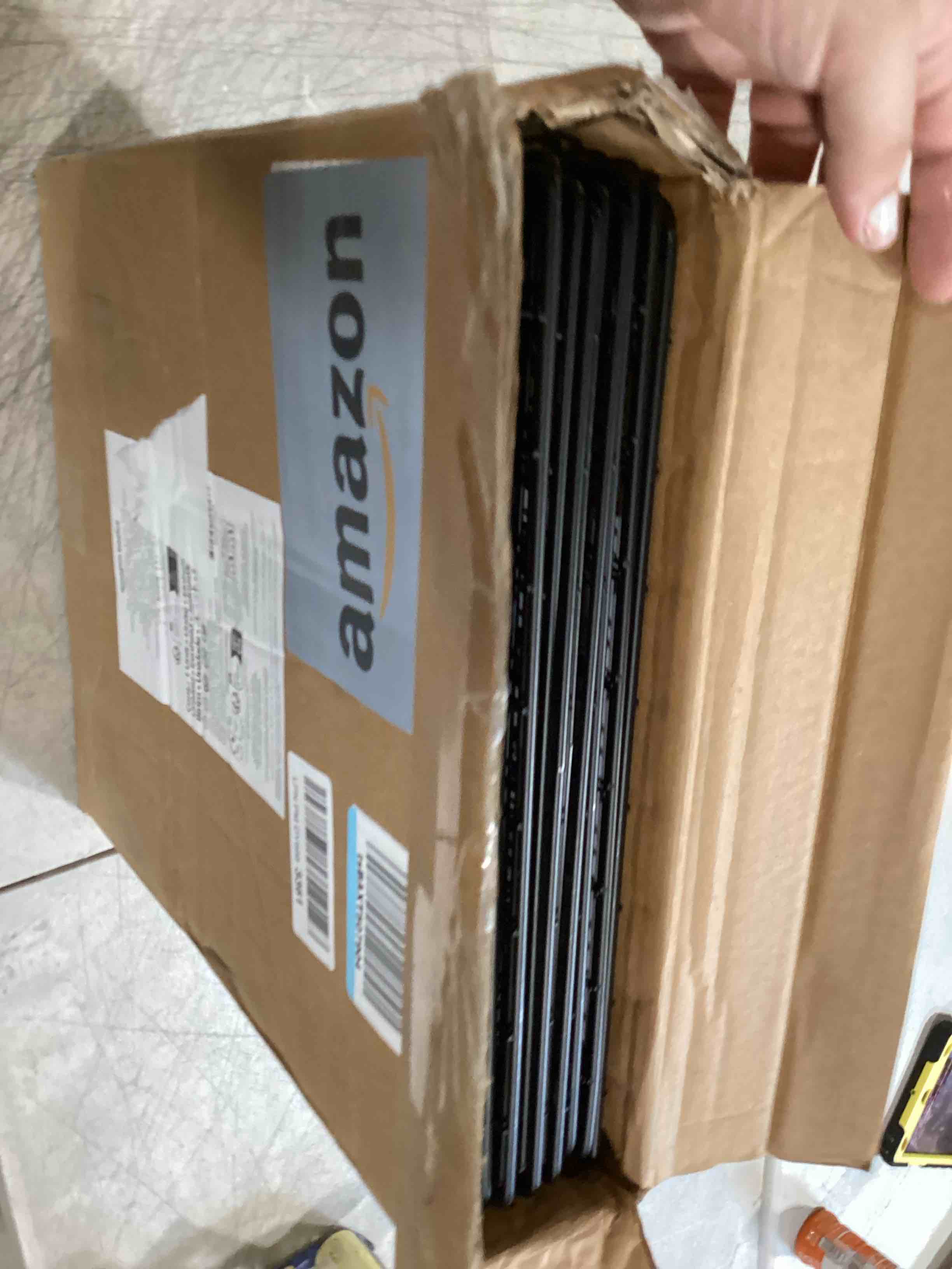 https://s3.amazonaws.com/lotting-images-prod/bidfta/BRN1861252_1750686178384.jpeg