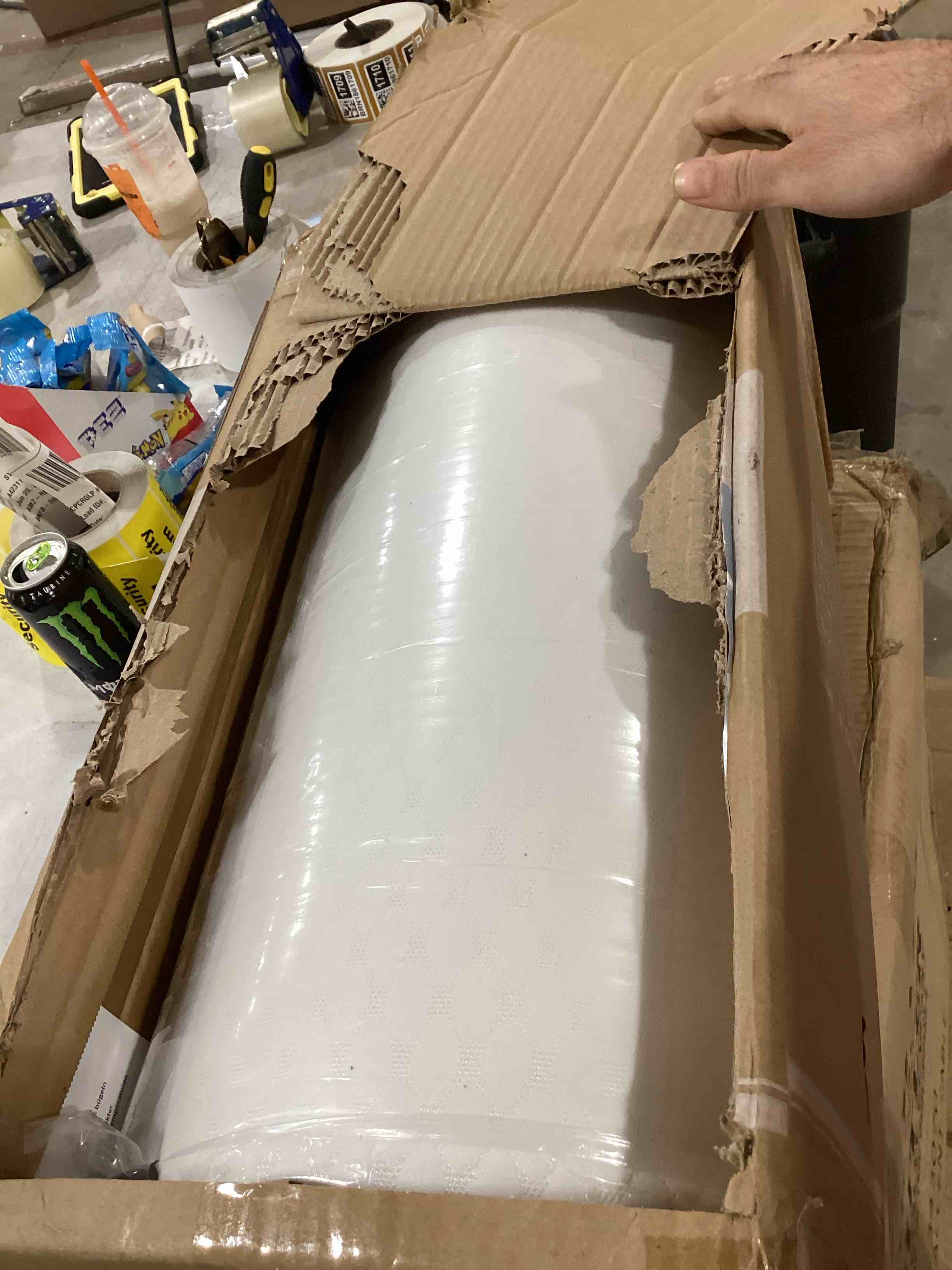 https://s3.amazonaws.com/lotting-images-prod/bidfta/BRN1861704_1751543284911.jpeg