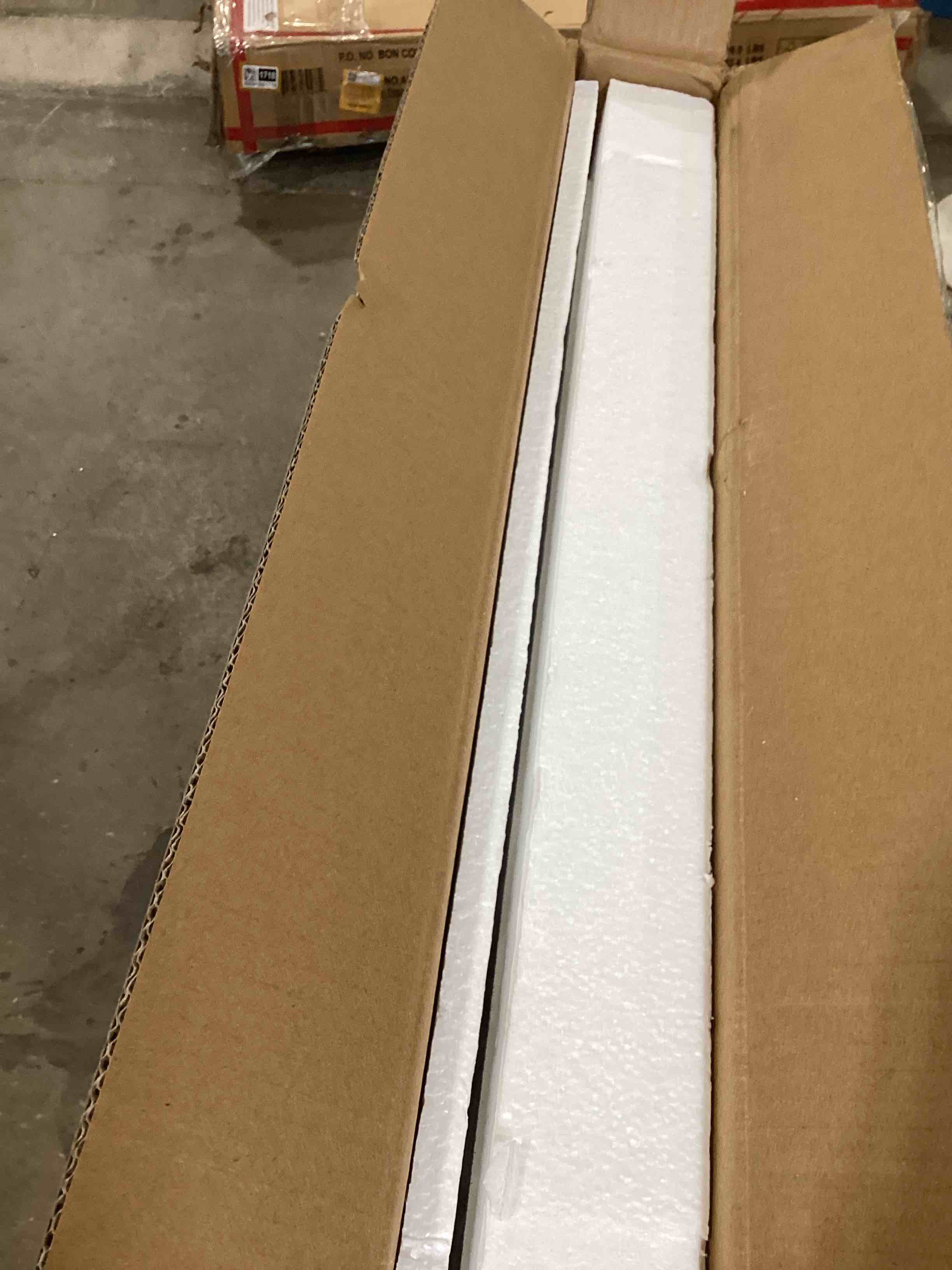 https://s3.amazonaws.com/lotting-images-prod/bidfta/BRN1861721_1751553473722.jpeg
