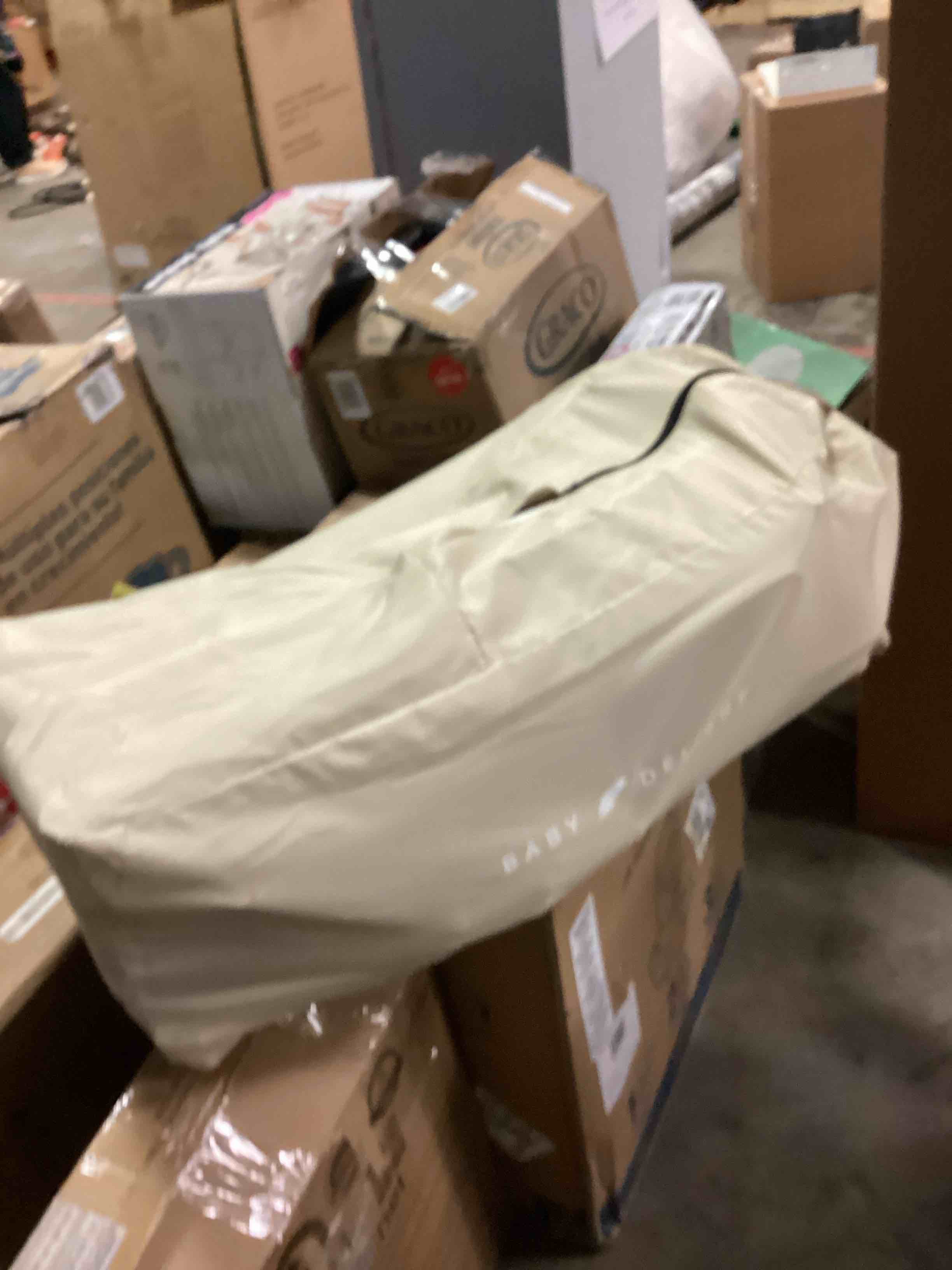 https://s3.amazonaws.com/lotting-images-prod/bidfta/BRN1867251_1746545542799.jpeg