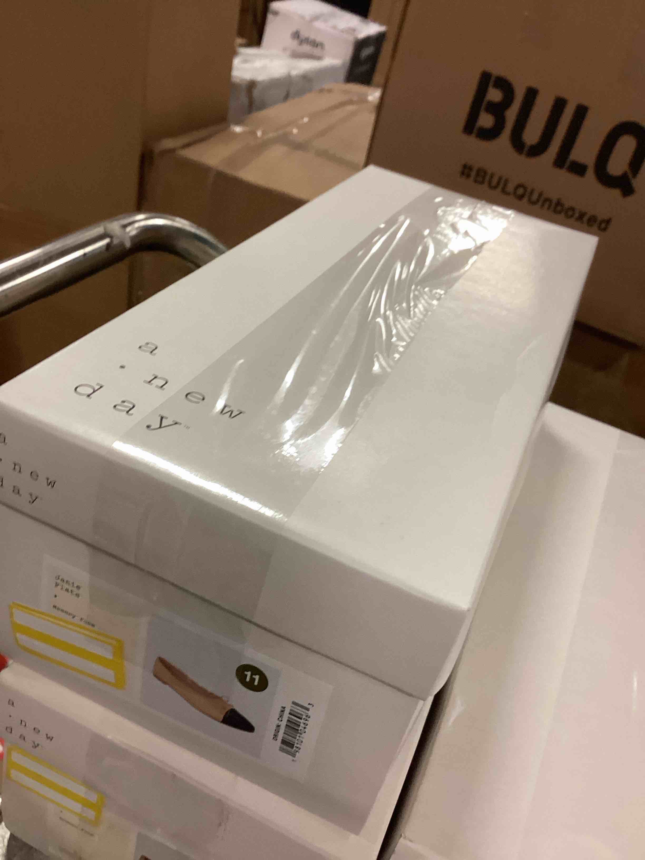 https://s3.amazonaws.com/lotting-images-prod/bidfta/BRN1868450_1751563869690.jpeg