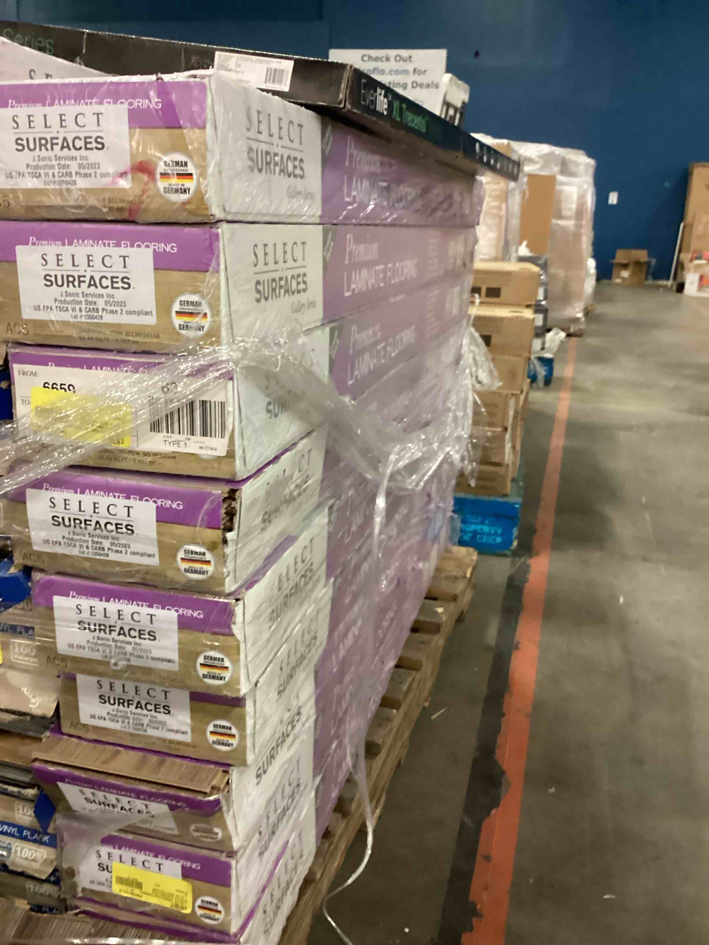 https://s3.amazonaws.com/lotting-images-prod/bidfta/BRN1868628_1753291974007.jpeg