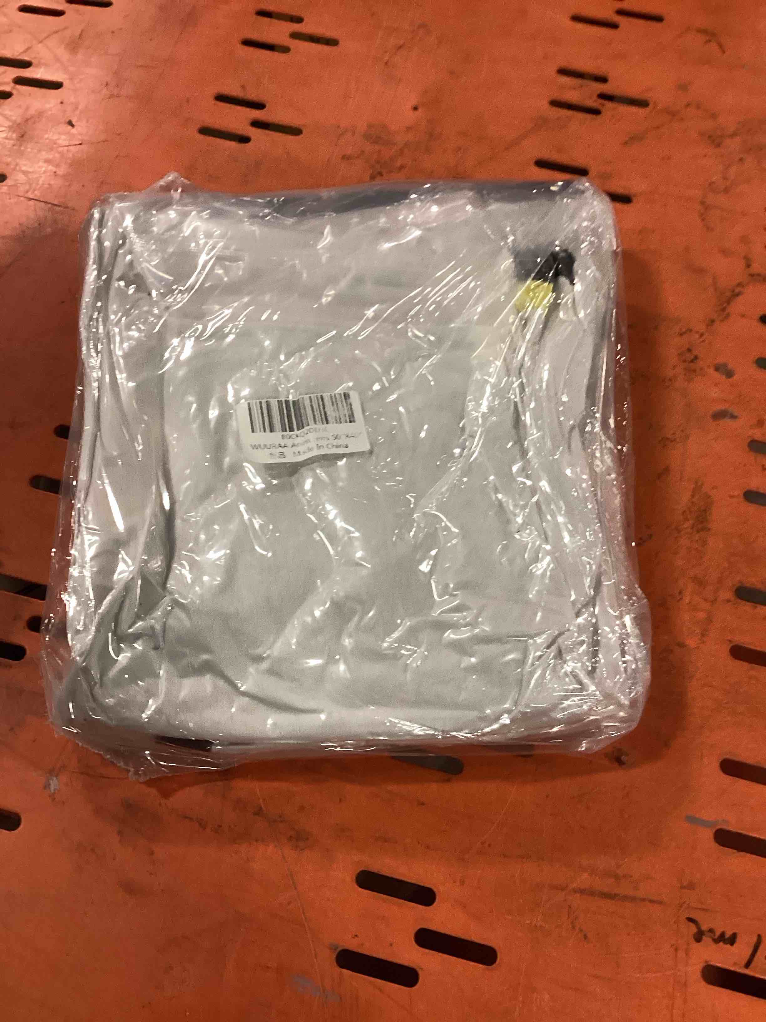 https://s3.amazonaws.com/lotting-images-prod/bidfta/BRN1868694_1752851992043.jpeg