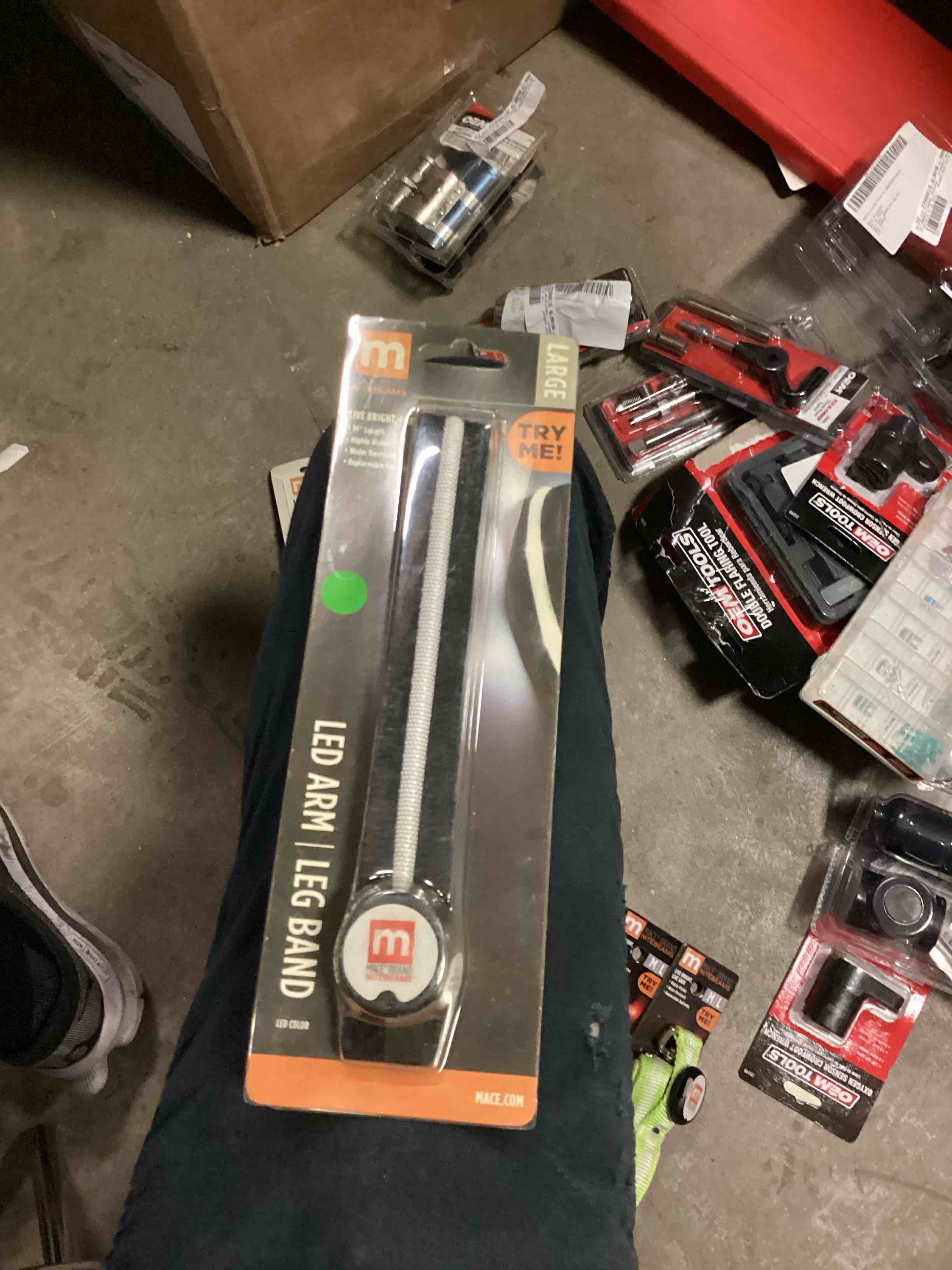 https://s3.amazonaws.com/lotting-images-prod/bidfta/BRN1869268_1753815170200.jpeg