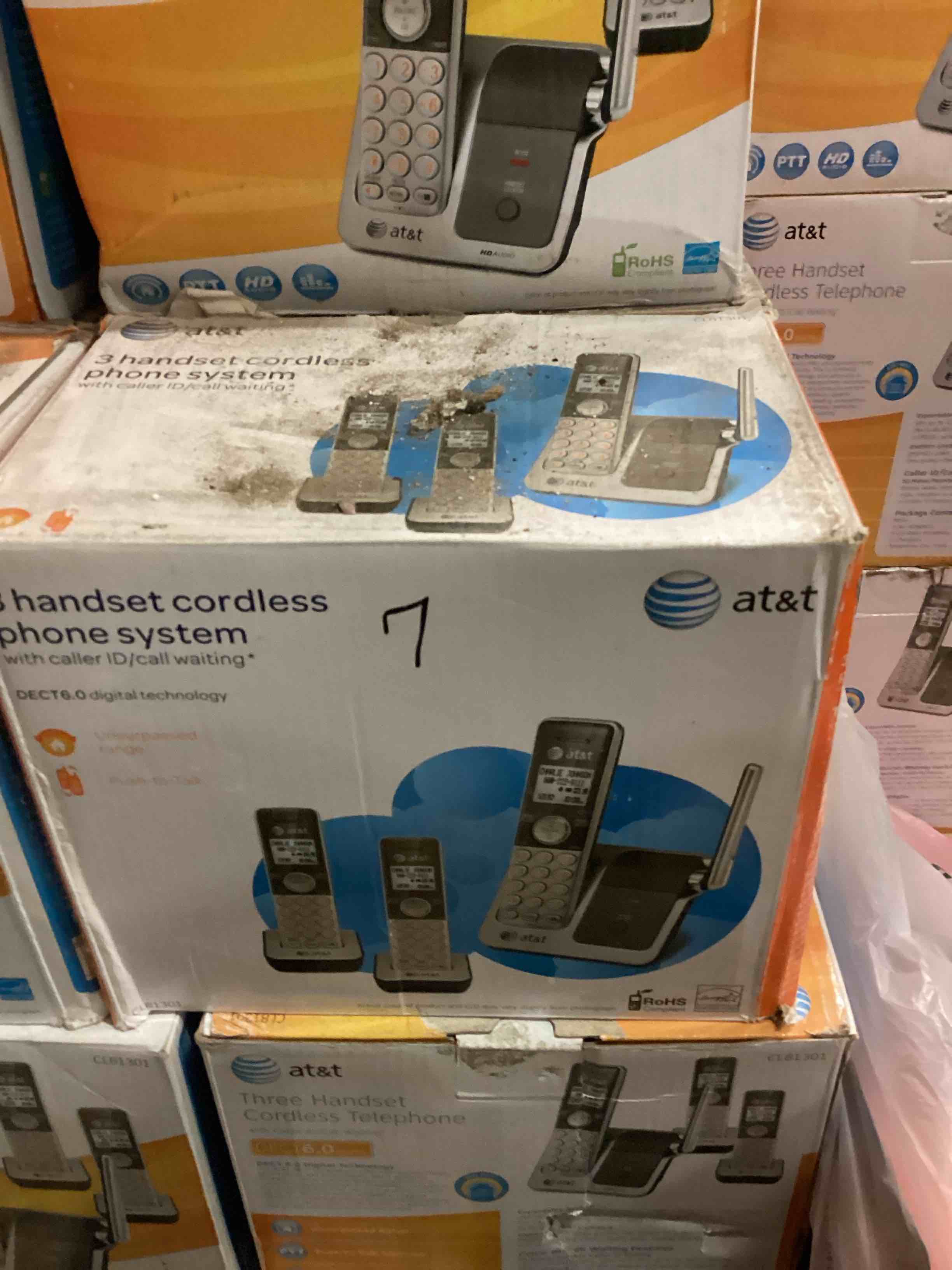 https://s3.amazonaws.com/lotting-images-prod/bidfta/BRN1869362_1754077006425.jpeg