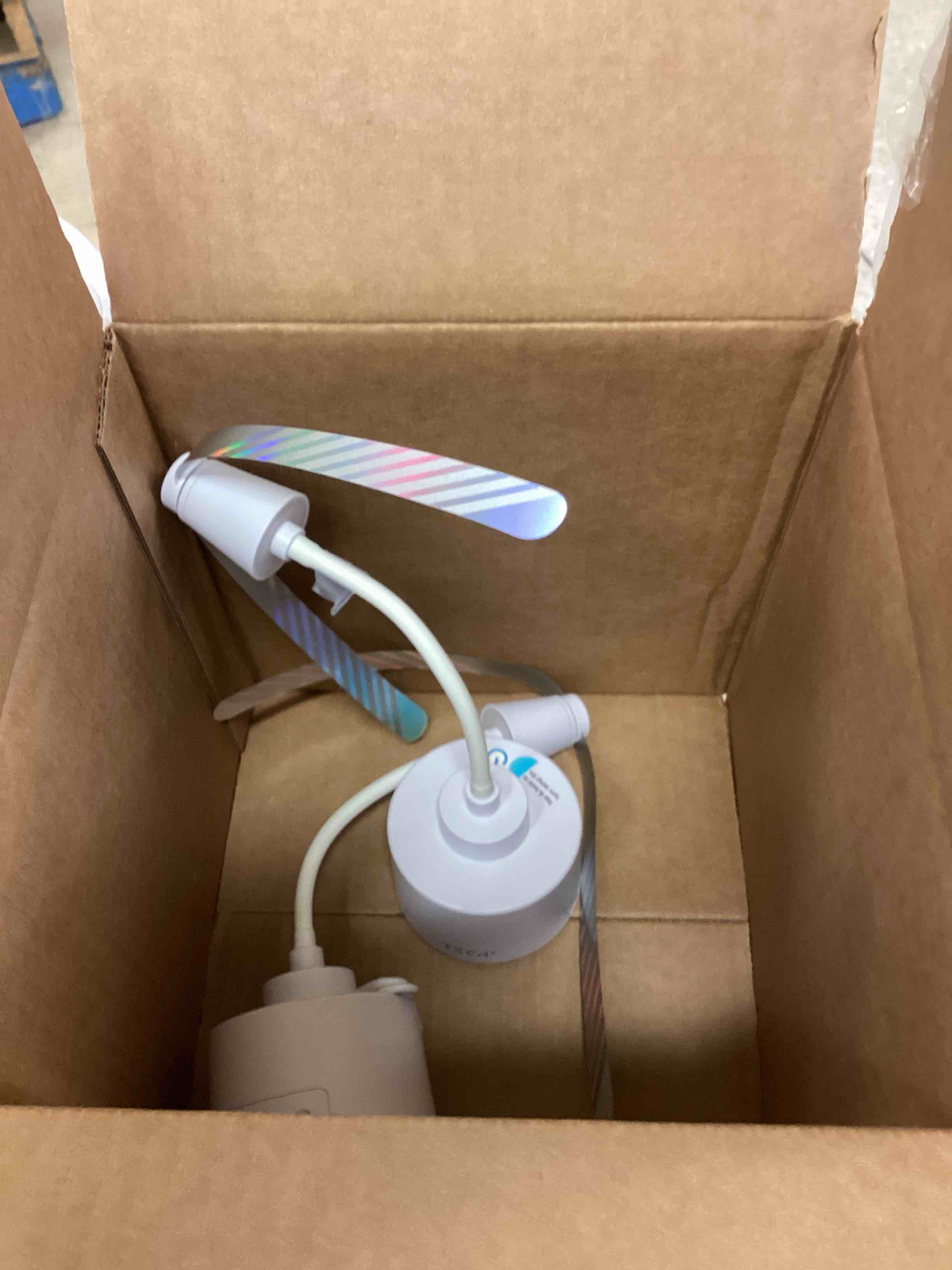 https://s3.amazonaws.com/lotting-images-prod/bidfta/BRN1869562_1756819210085.jpeg