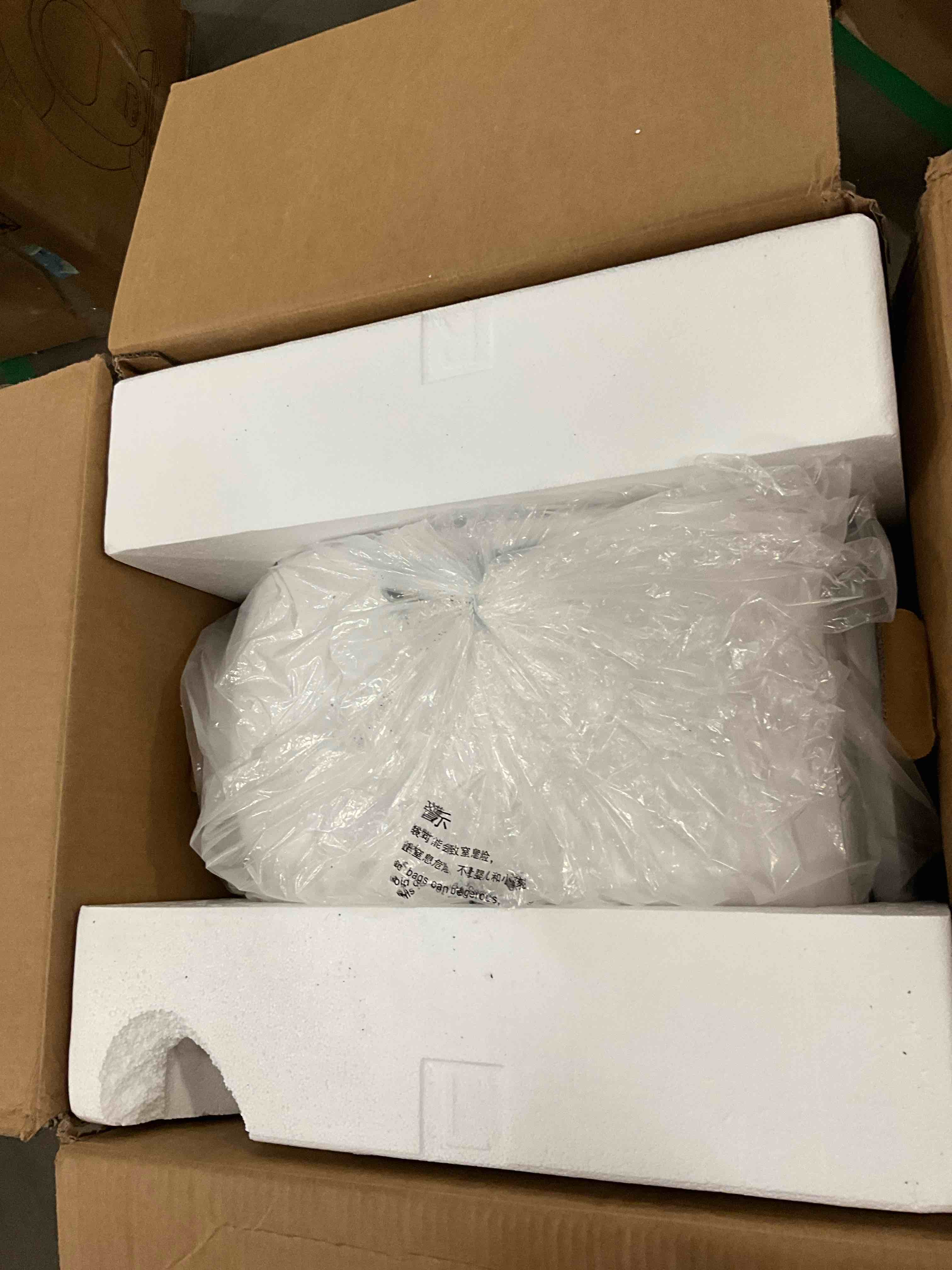 https://s3.amazonaws.com/lotting-images-prod/bidfta/BRN1885072_1745336042175.jpeg