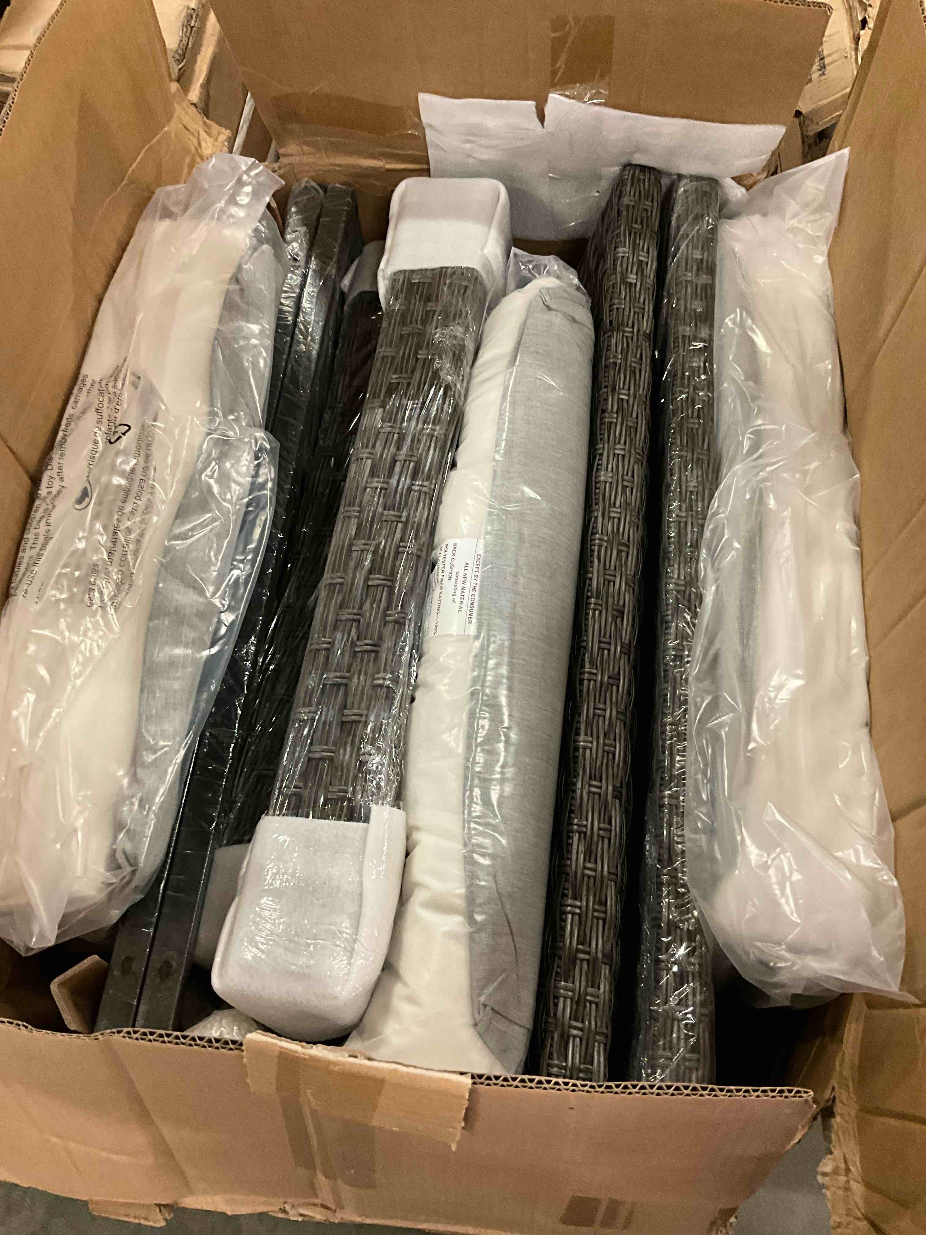 https://s3.amazonaws.com/lotting-images-prod/bidfta/BRN1885080_1745333773616.jpeg
