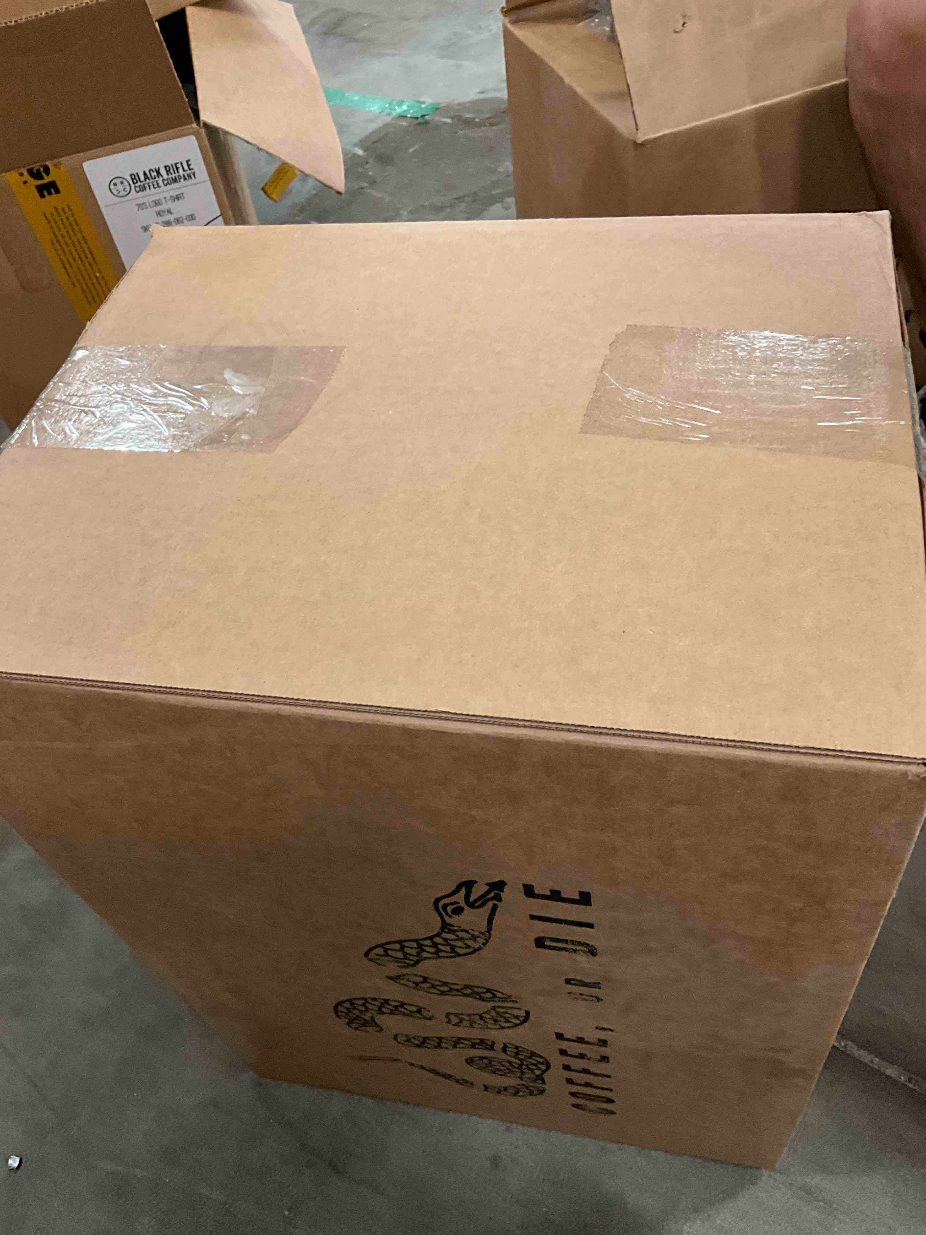 https://s3.amazonaws.com/lotting-images-prod/bidfta/BRN1886989_1753985554705.jpeg