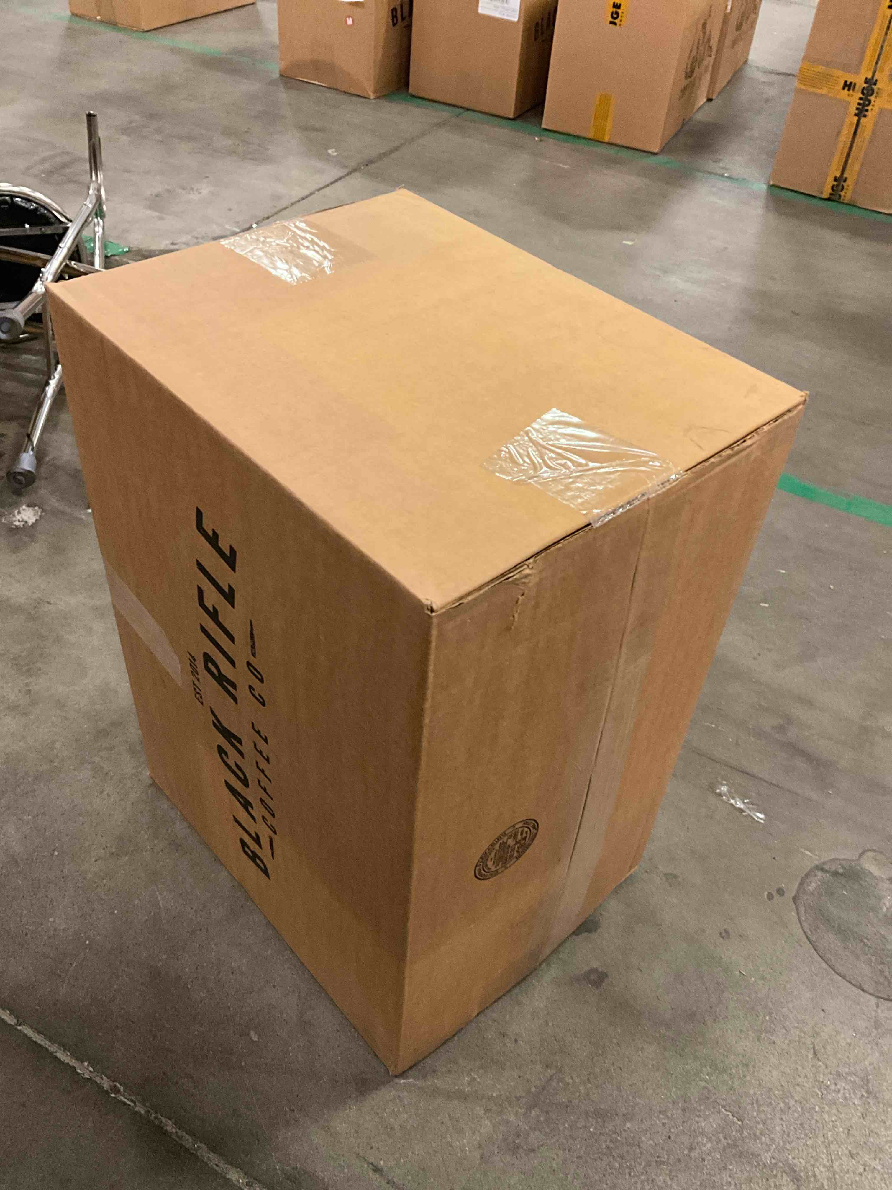 https://s3.amazonaws.com/lotting-images-prod/bidfta/BRN1886991_1753986595747.jpeg