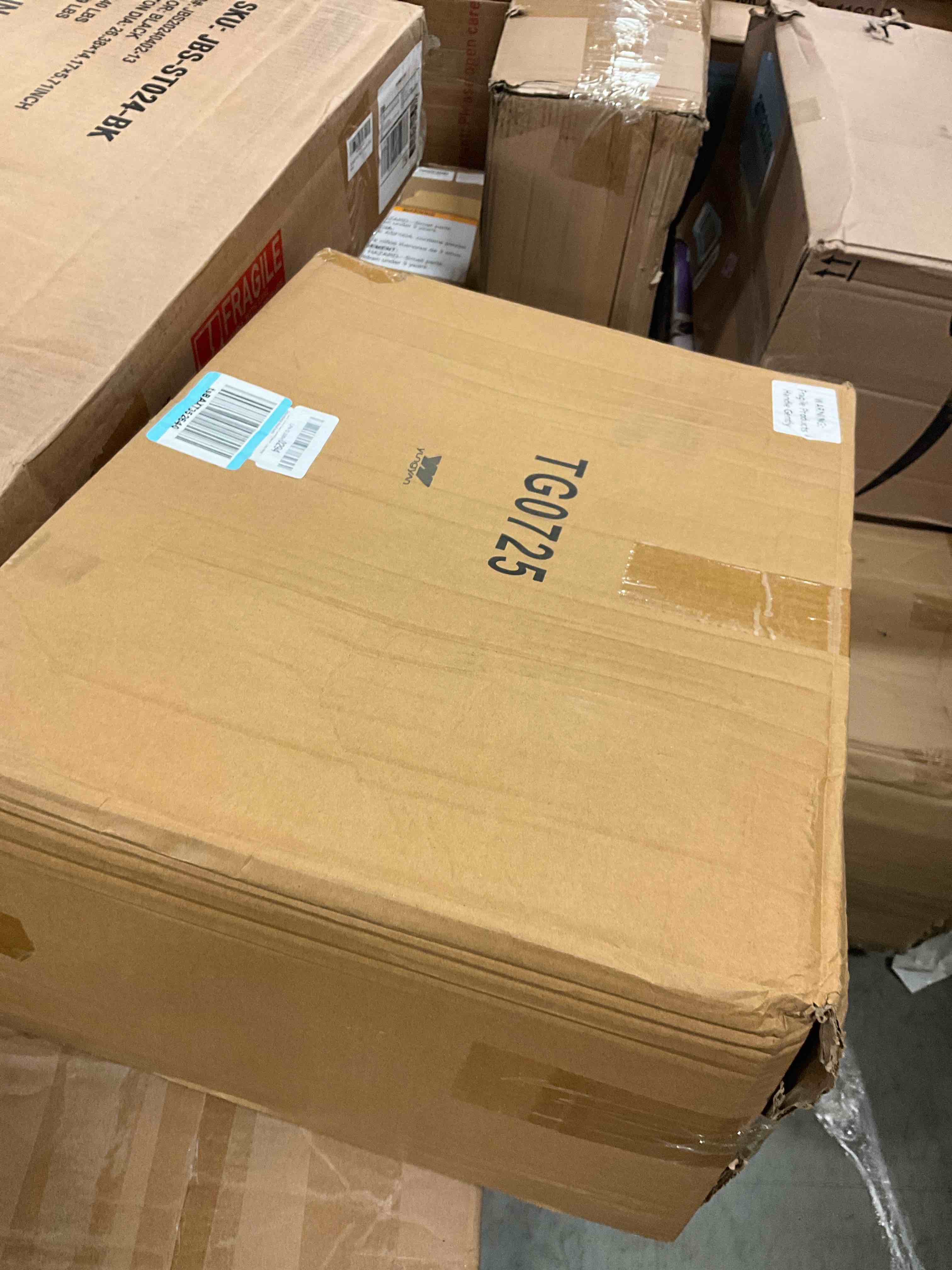 https://s3.amazonaws.com/lotting-images-prod/bidfta/BRN1887834_1754923646932.jpeg