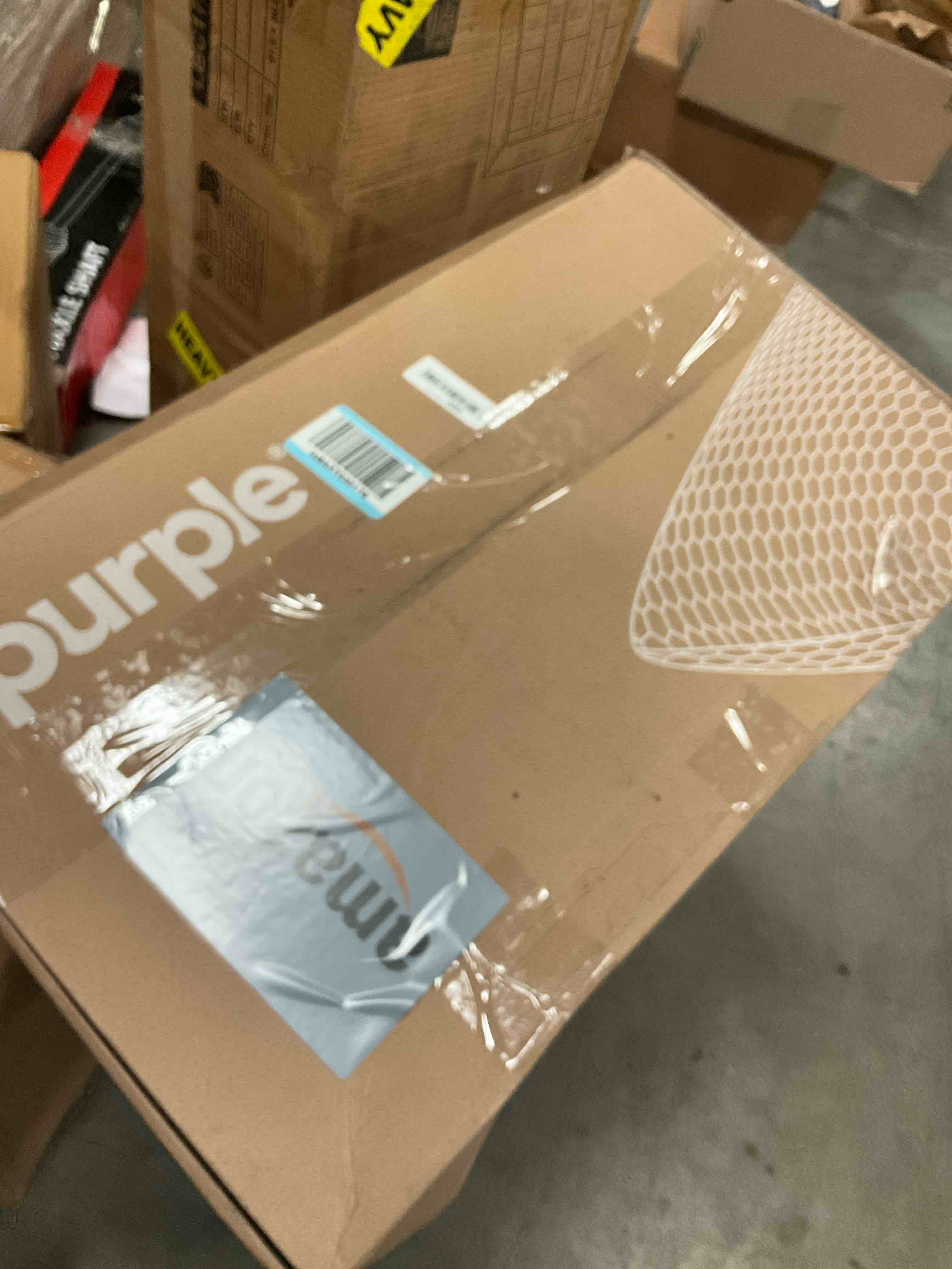 https://s3.amazonaws.com/lotting-images-prod/bidfta/BRN1887837_1754923732940.jpeg