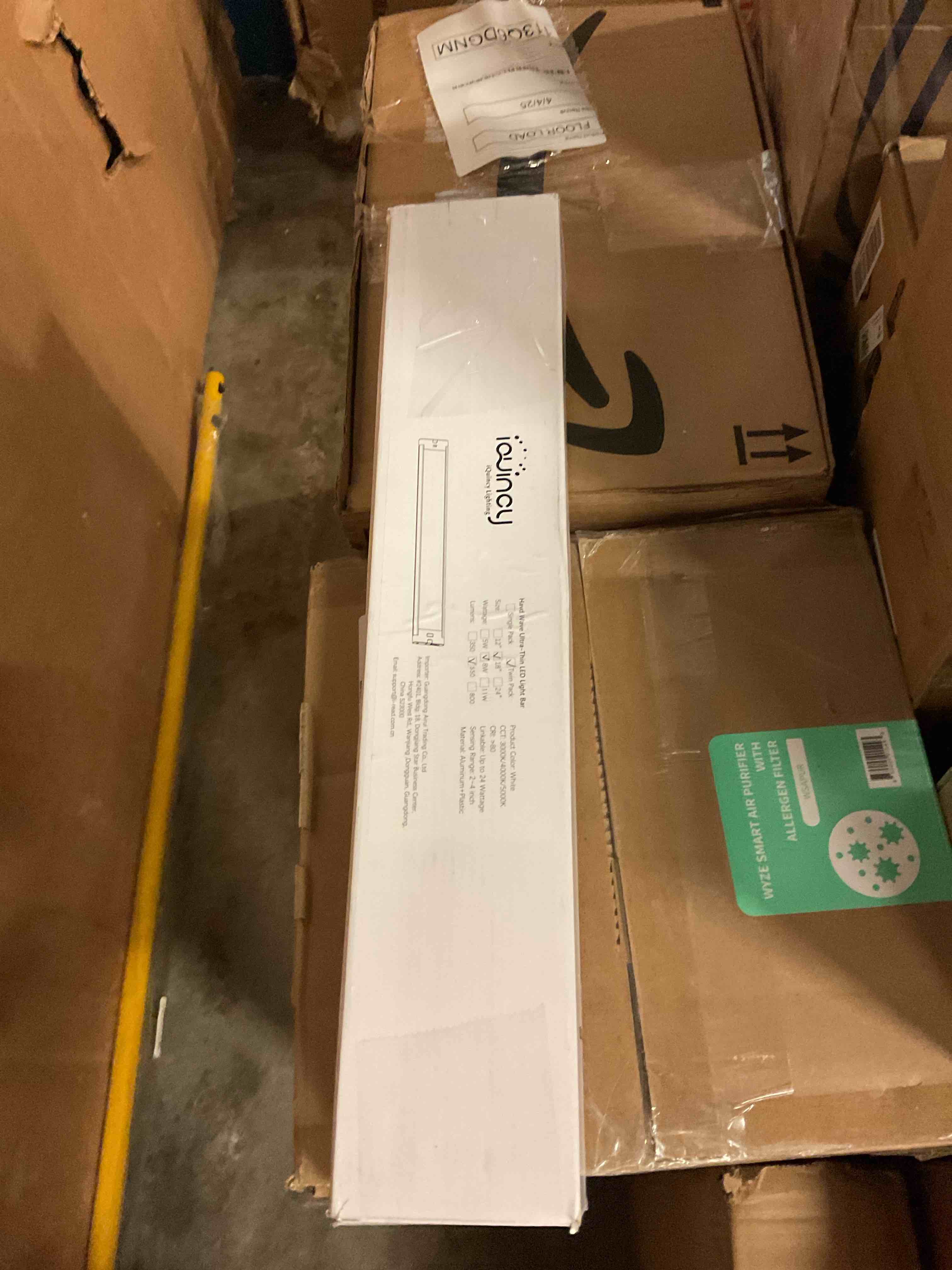 https://s3.amazonaws.com/lotting-images-prod/bidfta/BRN1889074_1745606655299.jpeg