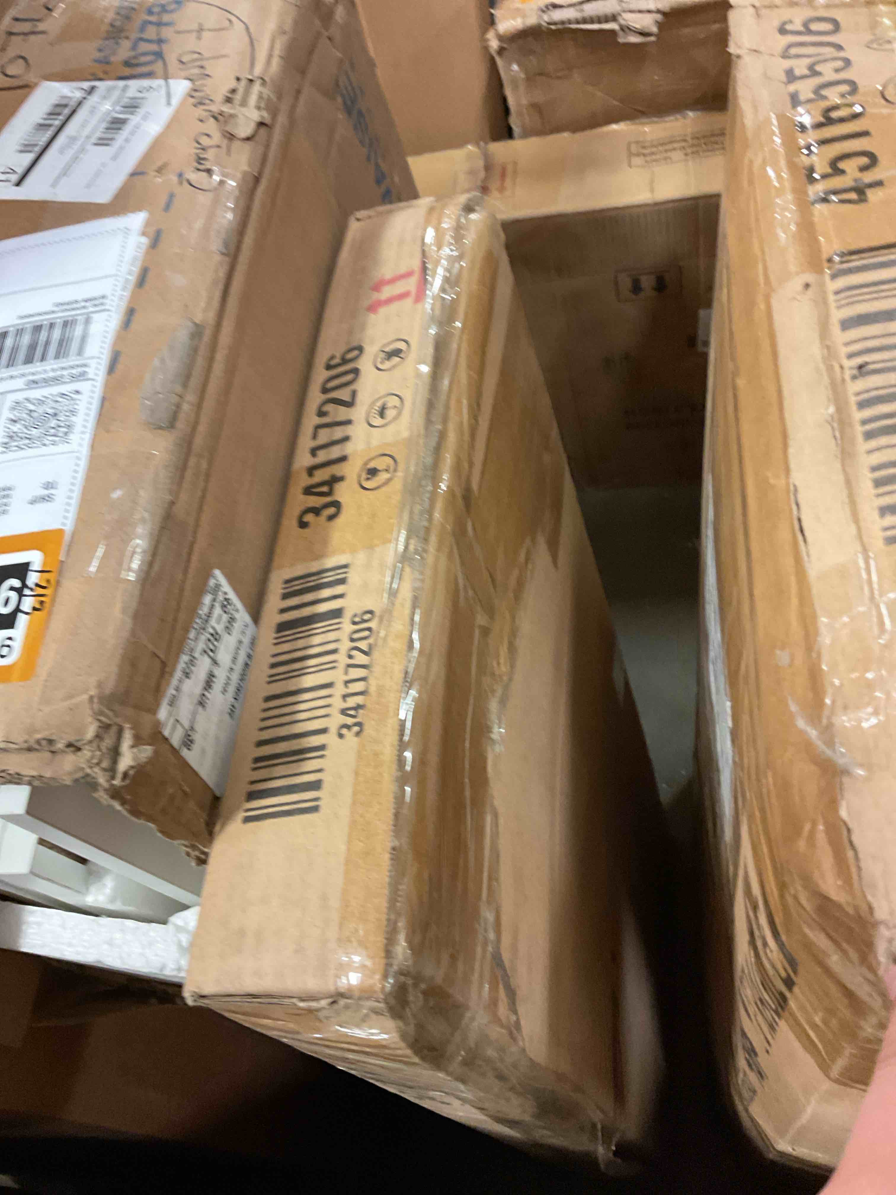 https://s3.amazonaws.com/lotting-images-prod/bidfta/BRN1890997_1749676501230.jpeg