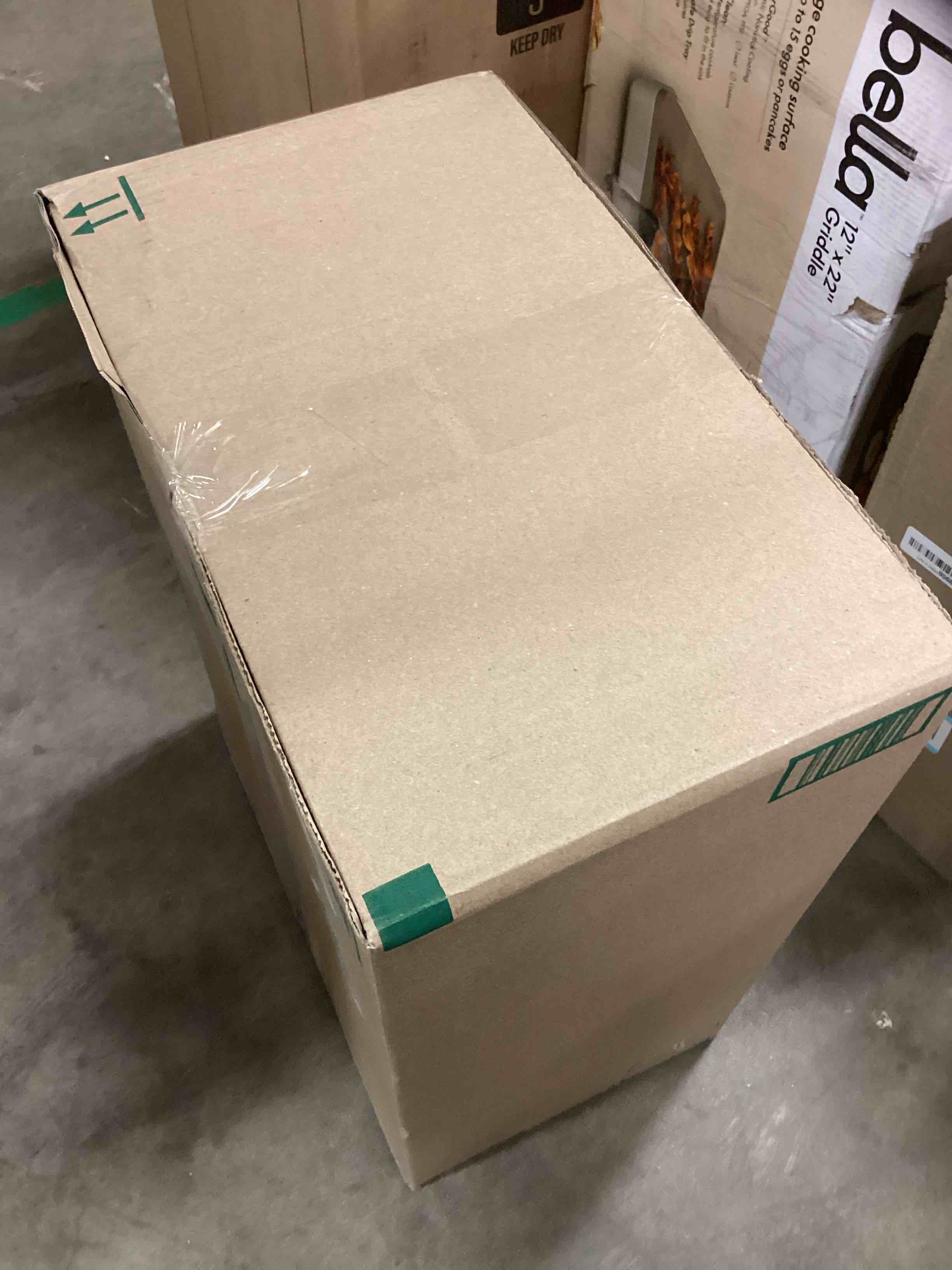 https://s3.amazonaws.com/lotting-images-prod/bidfta/BRN1895608_1745329126083.jpeg