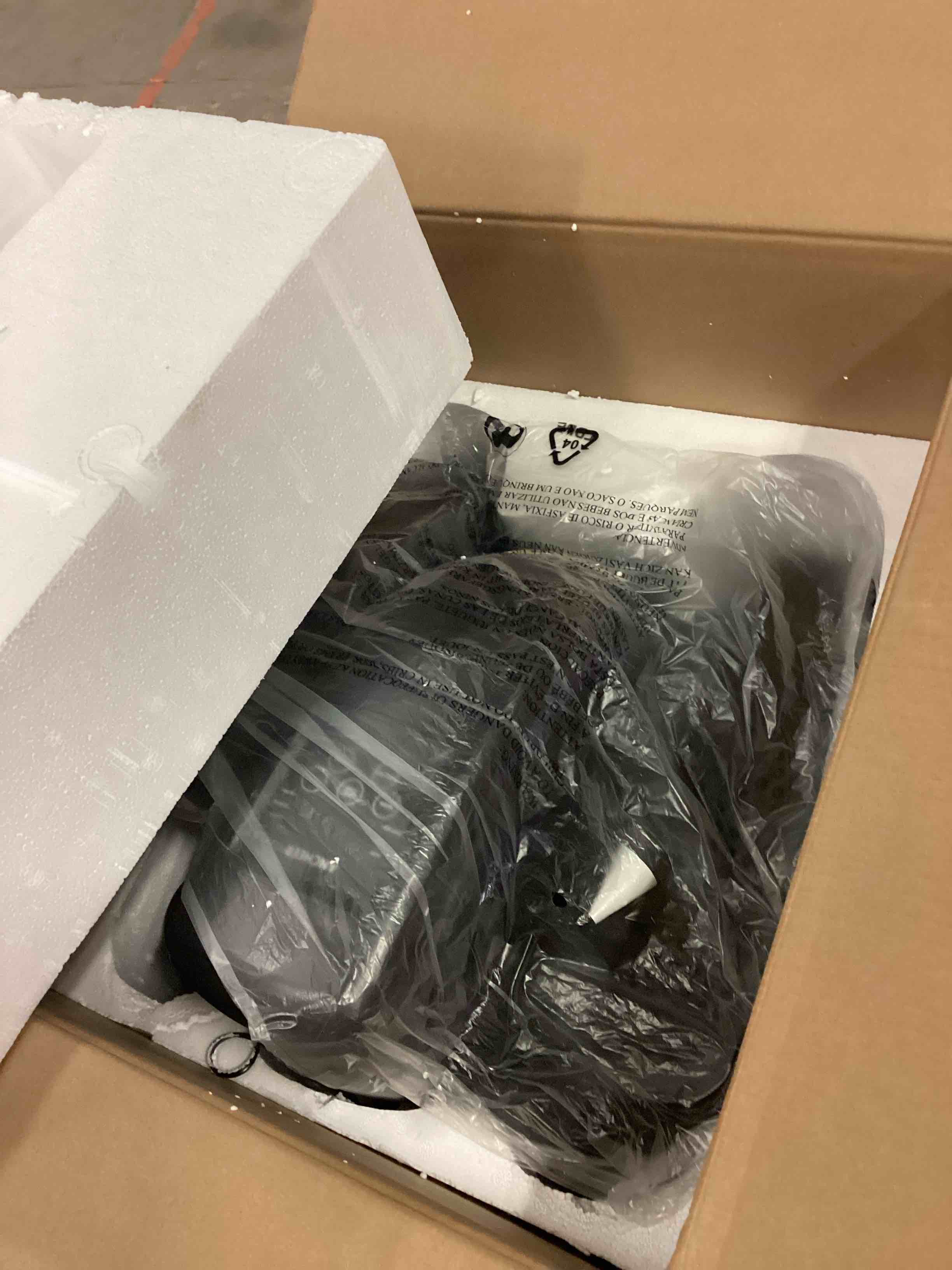https://s3.amazonaws.com/lotting-images-prod/bidfta/BRN1895724_1745594820898.jpeg