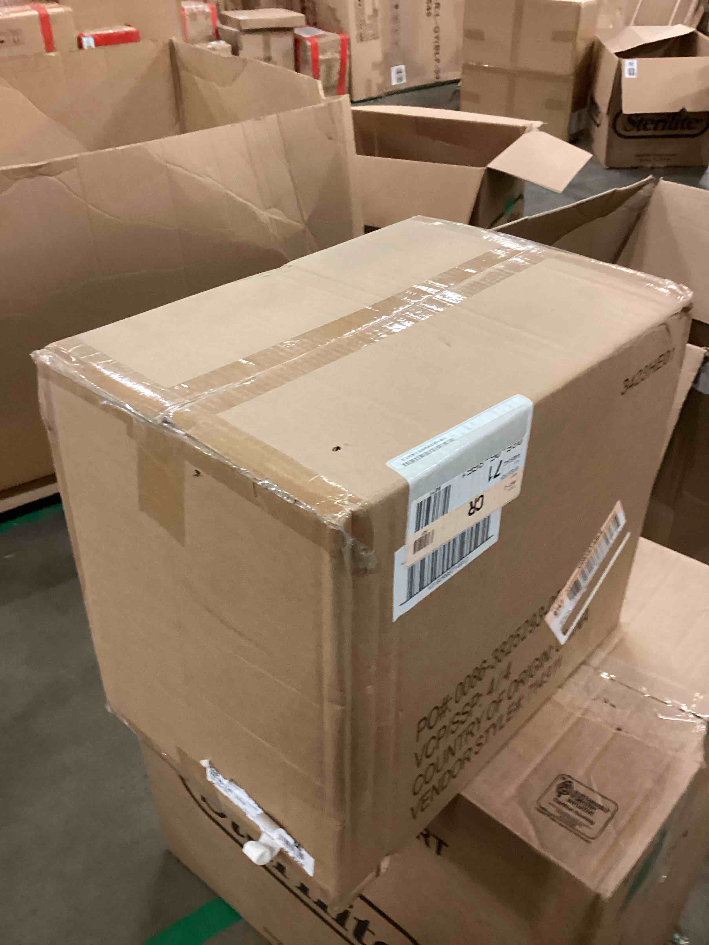 https://s3.amazonaws.com/lotting-images-prod/bidfta/BRN1897284_1750691757287.jpeg