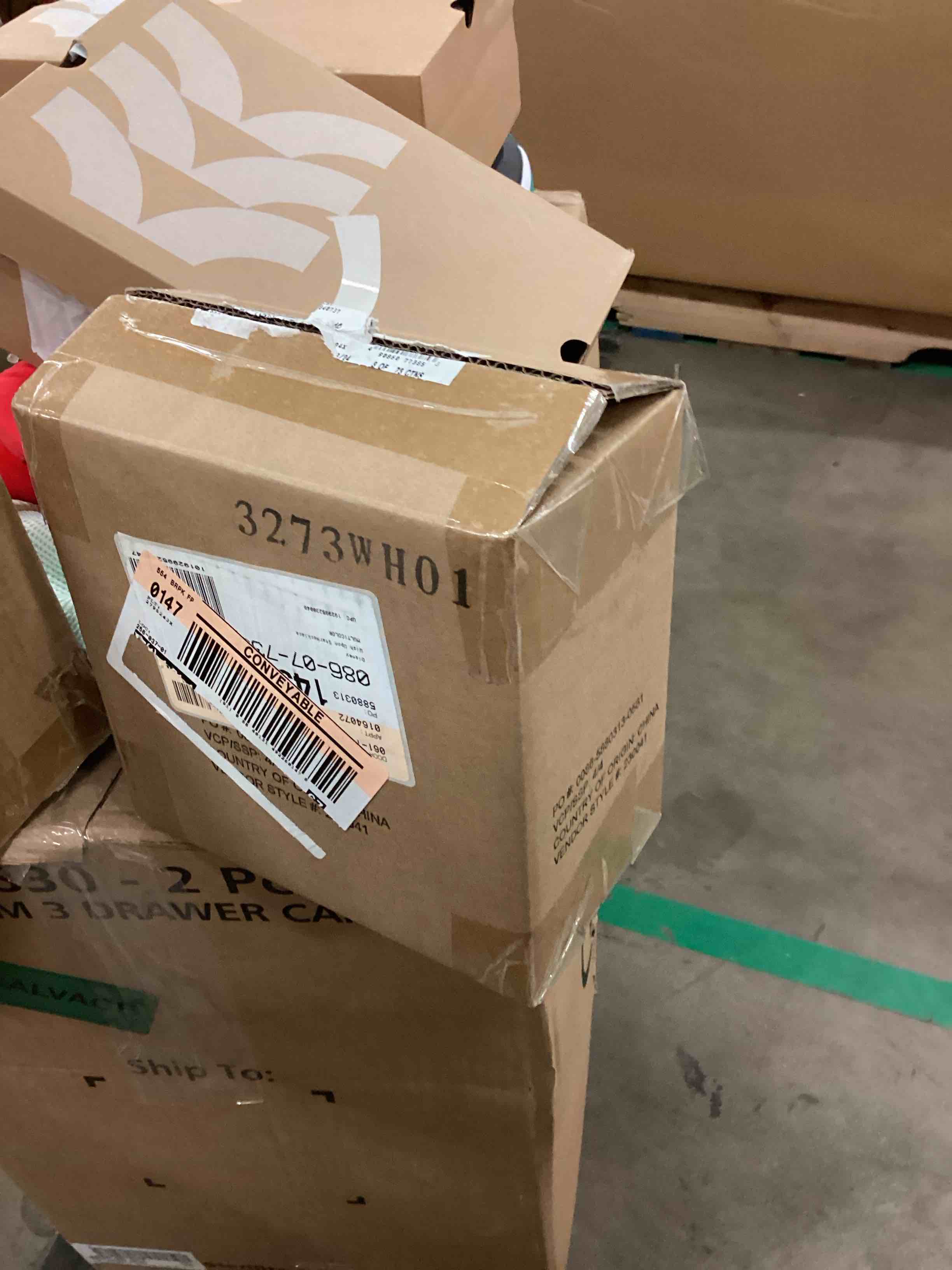 https://s3.amazonaws.com/lotting-images-prod/bidfta/BRN1897286_1750689961331.jpeg