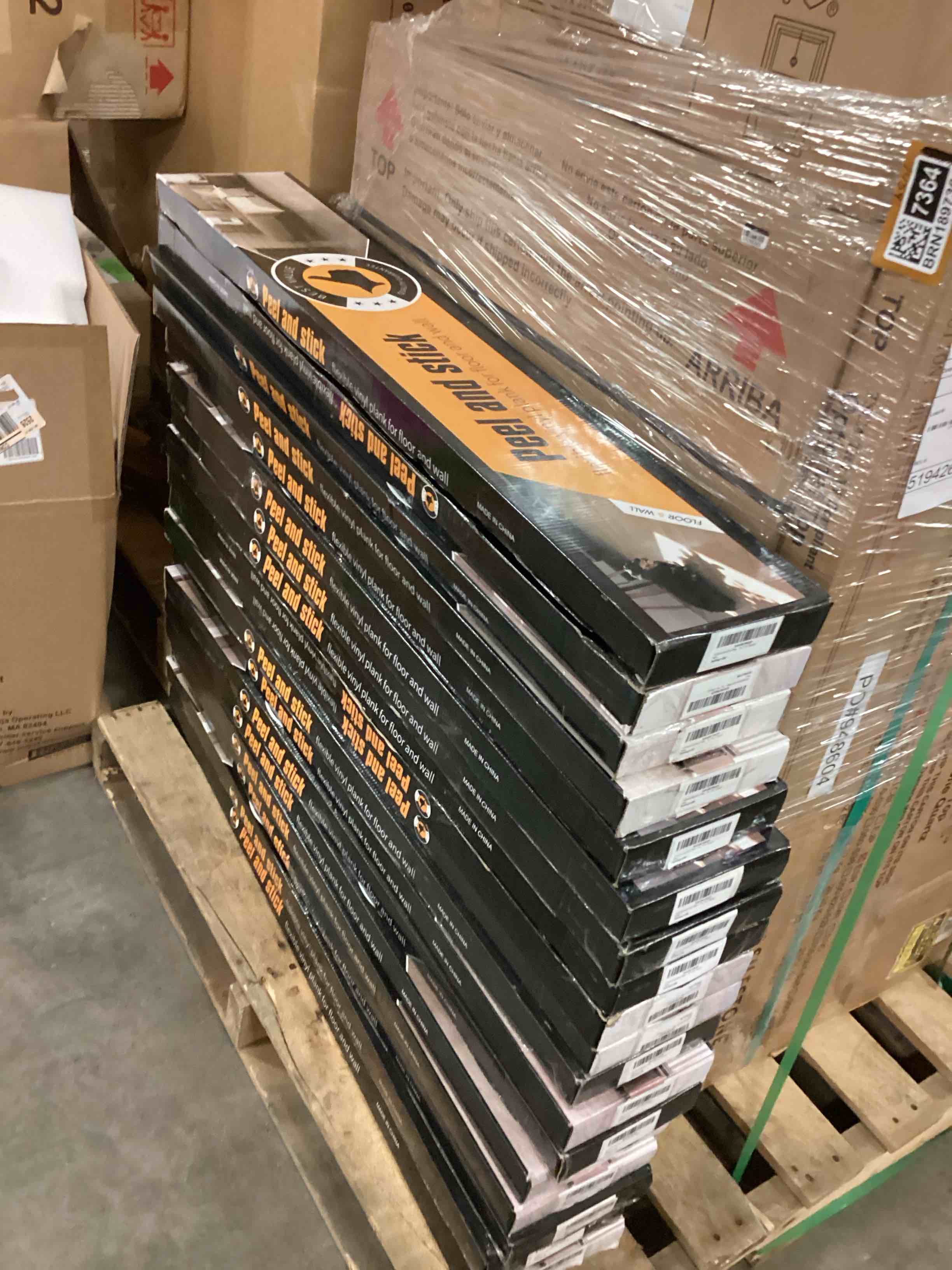 https://s3.amazonaws.com/lotting-images-prod/bidfta/BRN1897363_1750956540811.jpeg