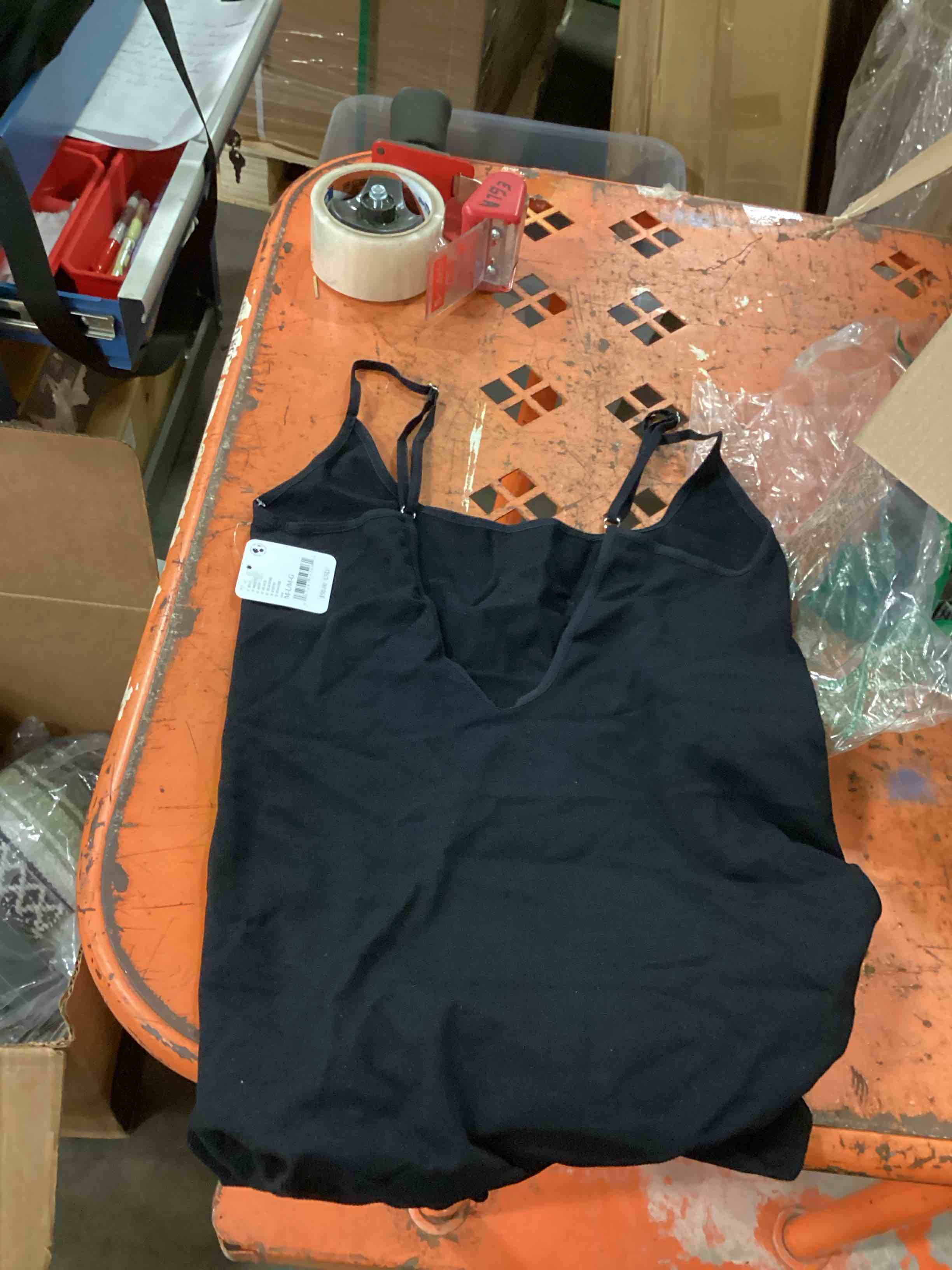 https://s3.amazonaws.com/lotting-images-prod/bidfta/BRN1897427_1750886134167.jpeg