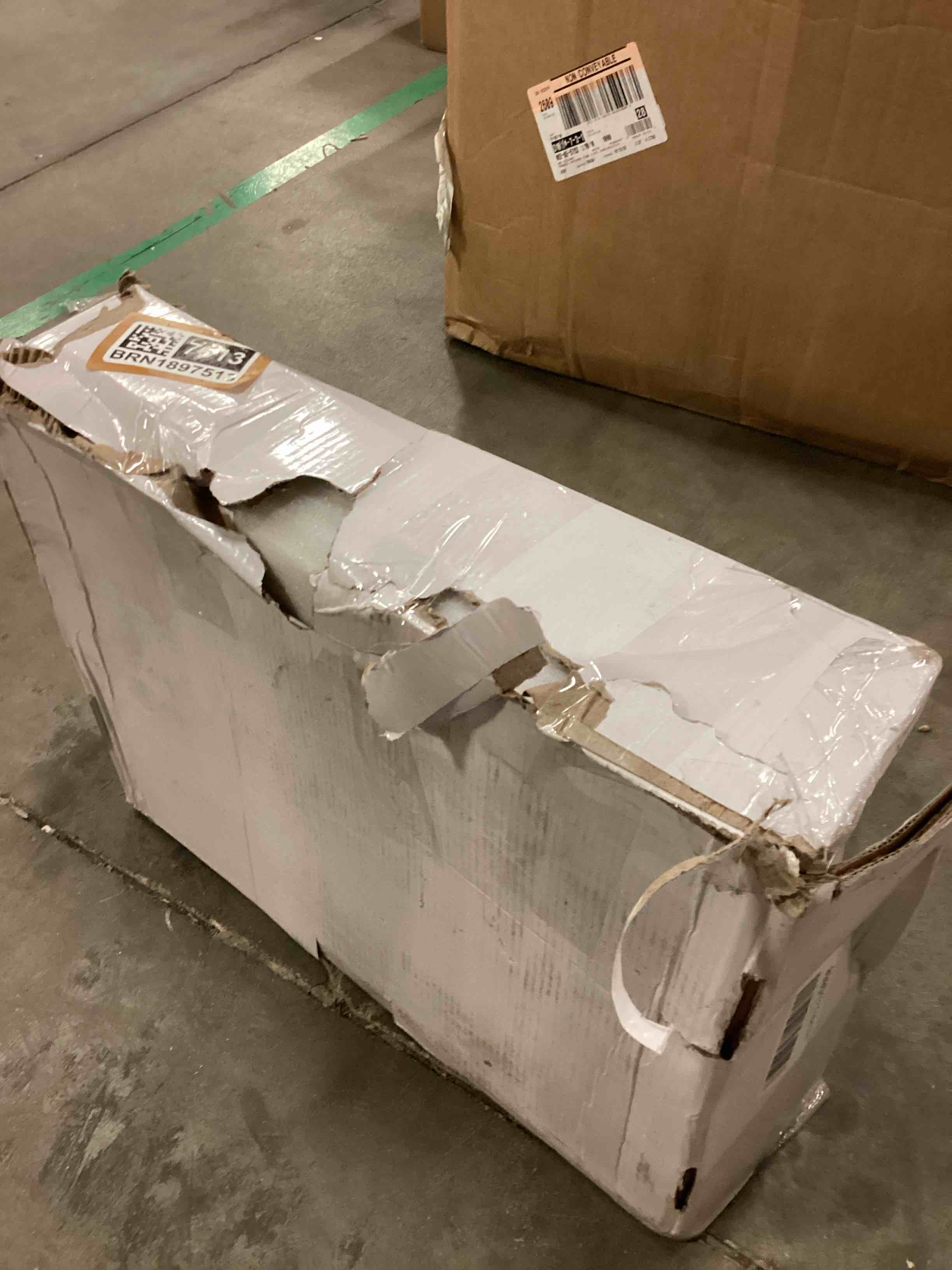https://s3.amazonaws.com/lotting-images-prod/bidfta/BRN1897513_1750963990499.jpeg