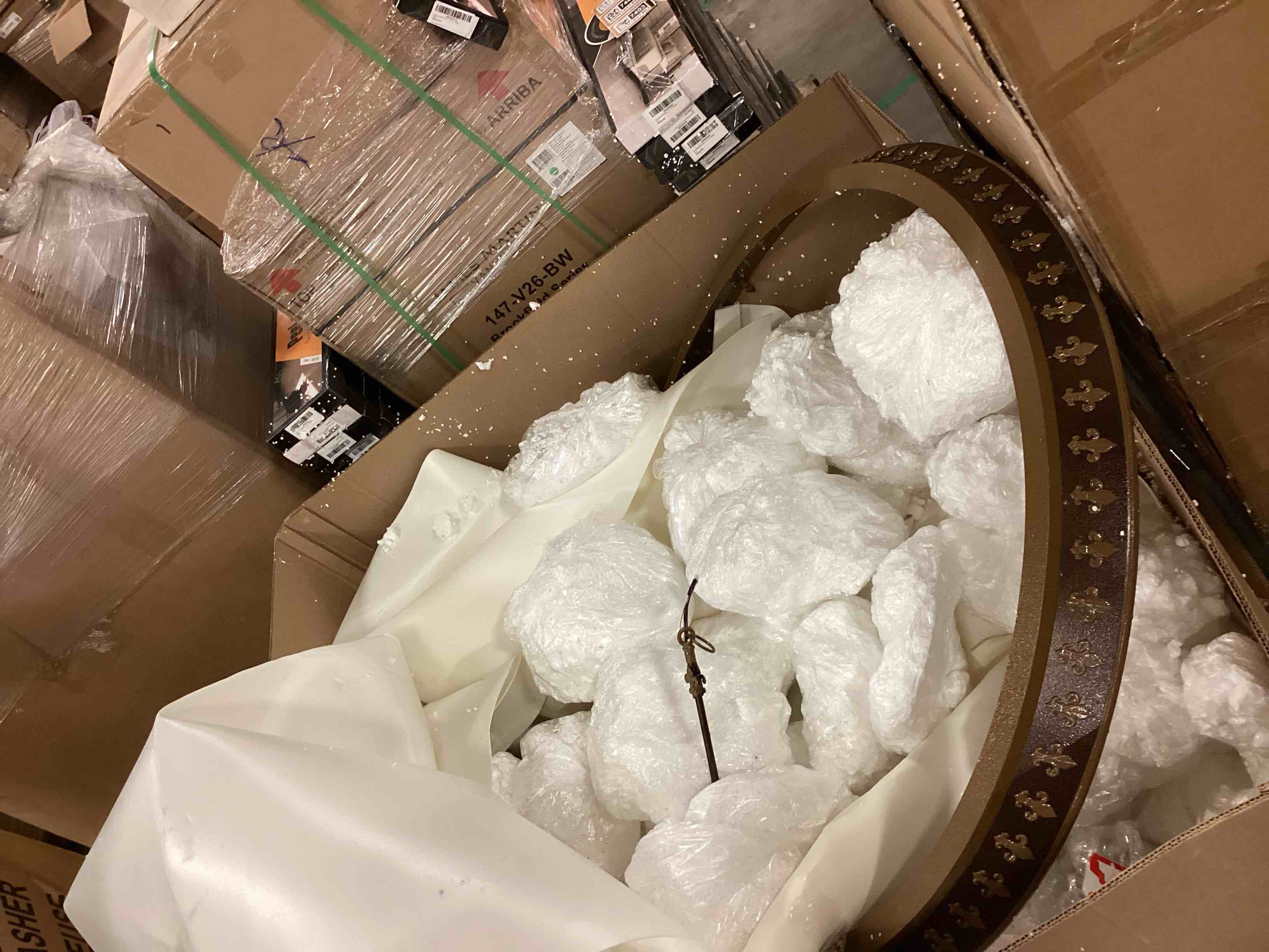 https://s3.amazonaws.com/lotting-images-prod/bidfta/BRN1897523_1750963320389.jpeg