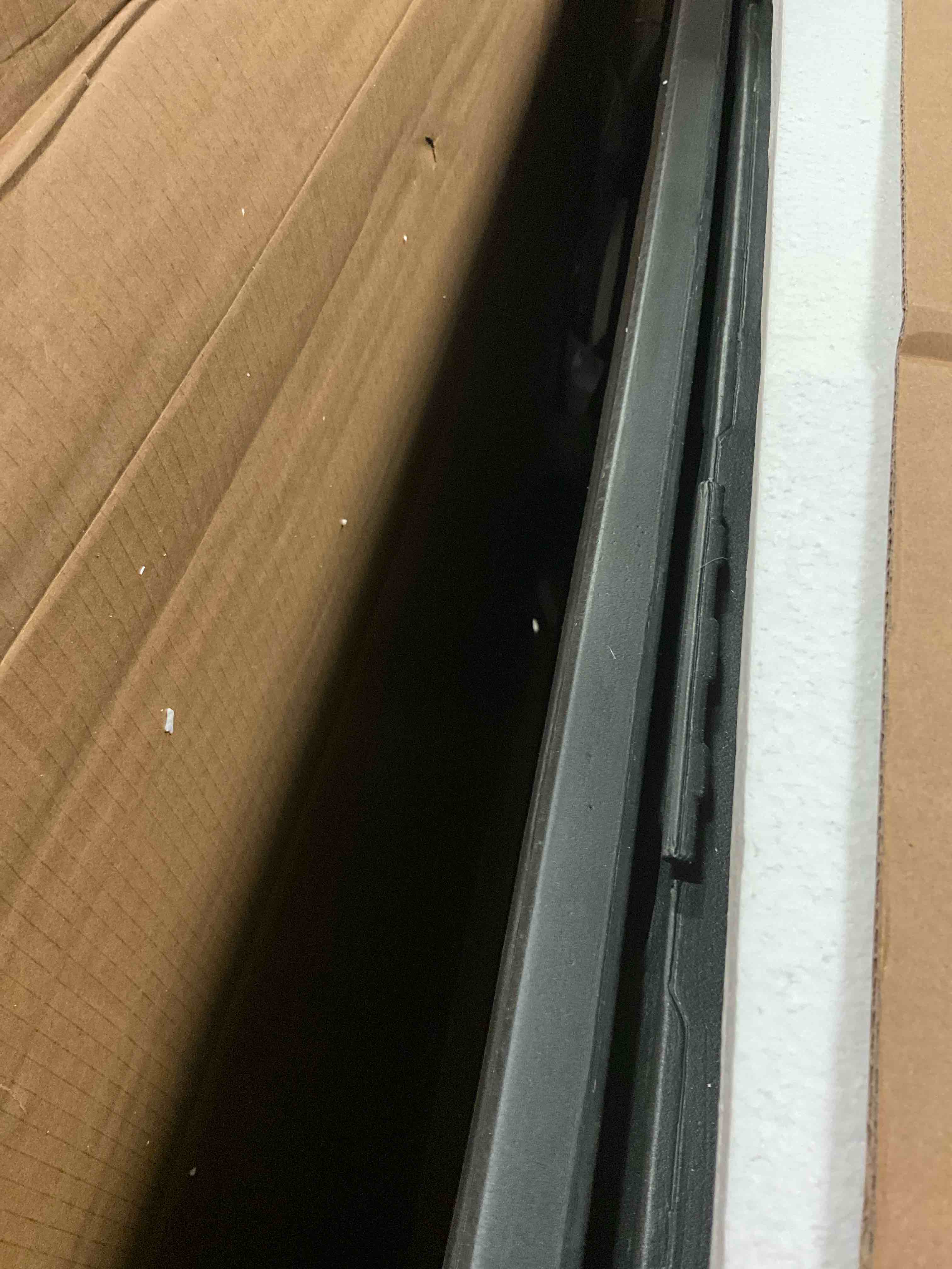 https://s3.amazonaws.com/lotting-images-prod/bidfta/BRN1898559_1752762783014.jpeg