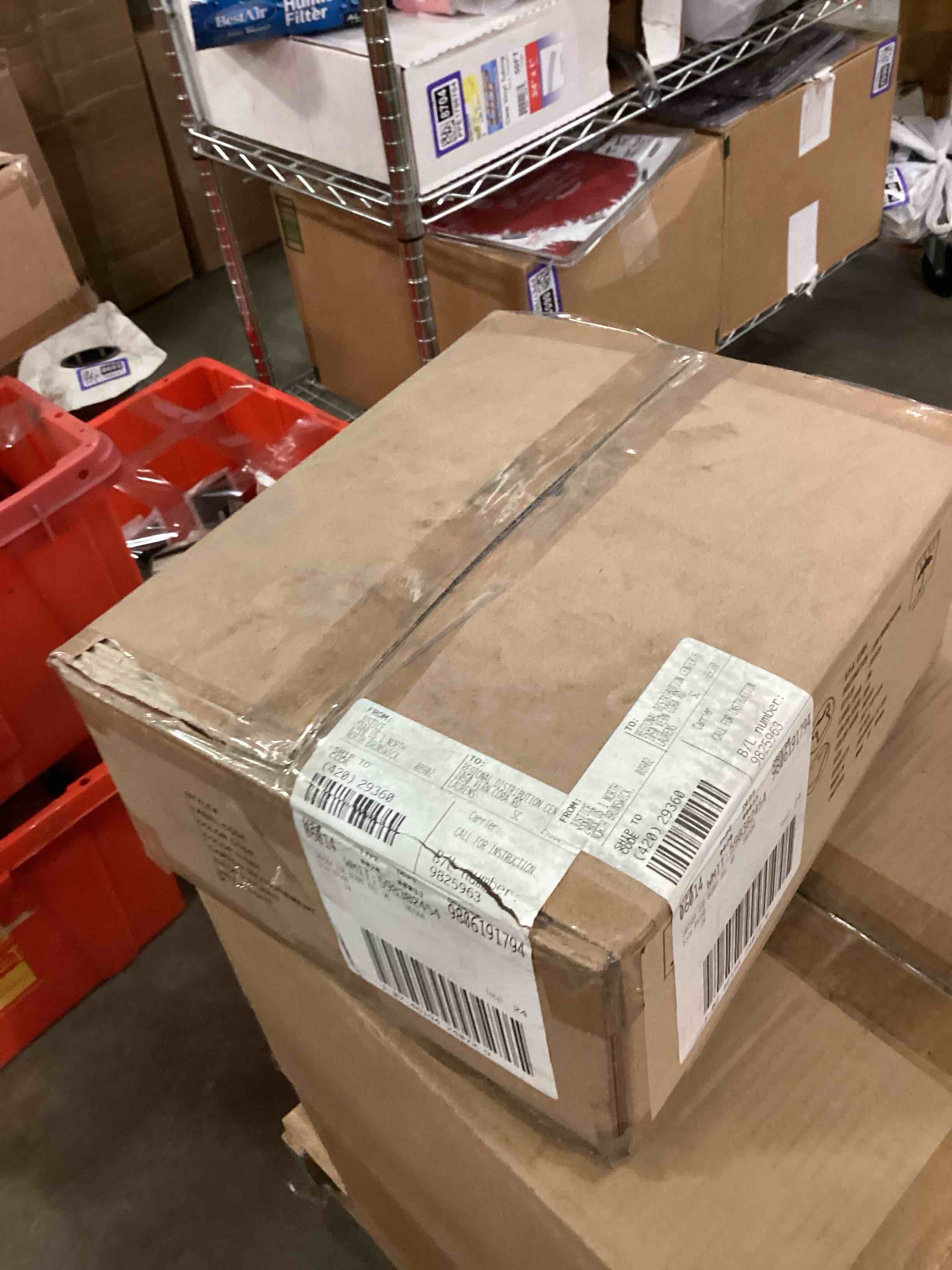 https://s3.amazonaws.com/lotting-images-prod/bidfta/BRN1898765_1752612624180.jpeg