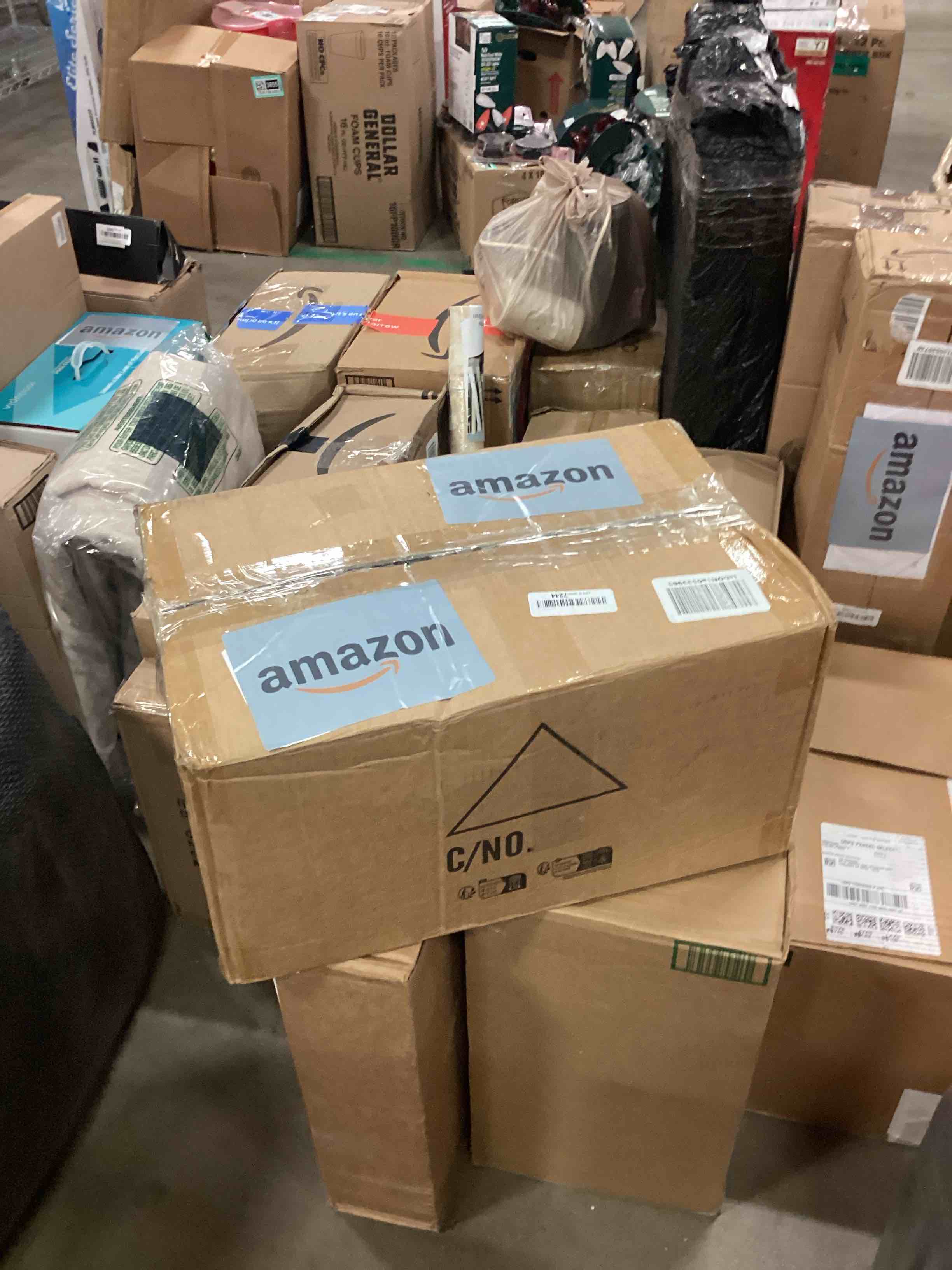 https://s3.amazonaws.com/lotting-images-prod/bidfta/BRN1899127_1753132513384.jpeg