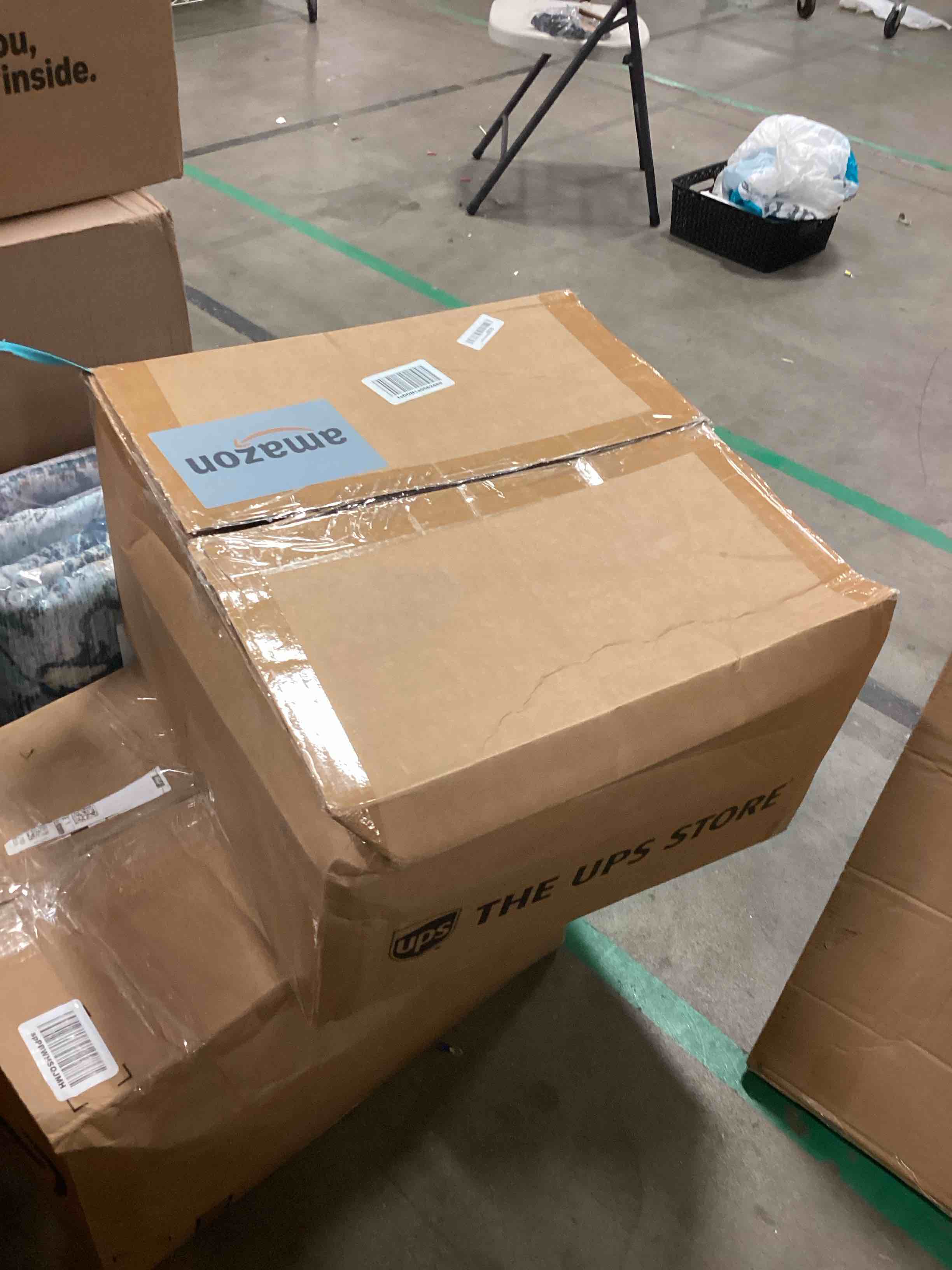 https://s3.amazonaws.com/lotting-images-prod/bidfta/BRN1899219_1753363578114.jpeg