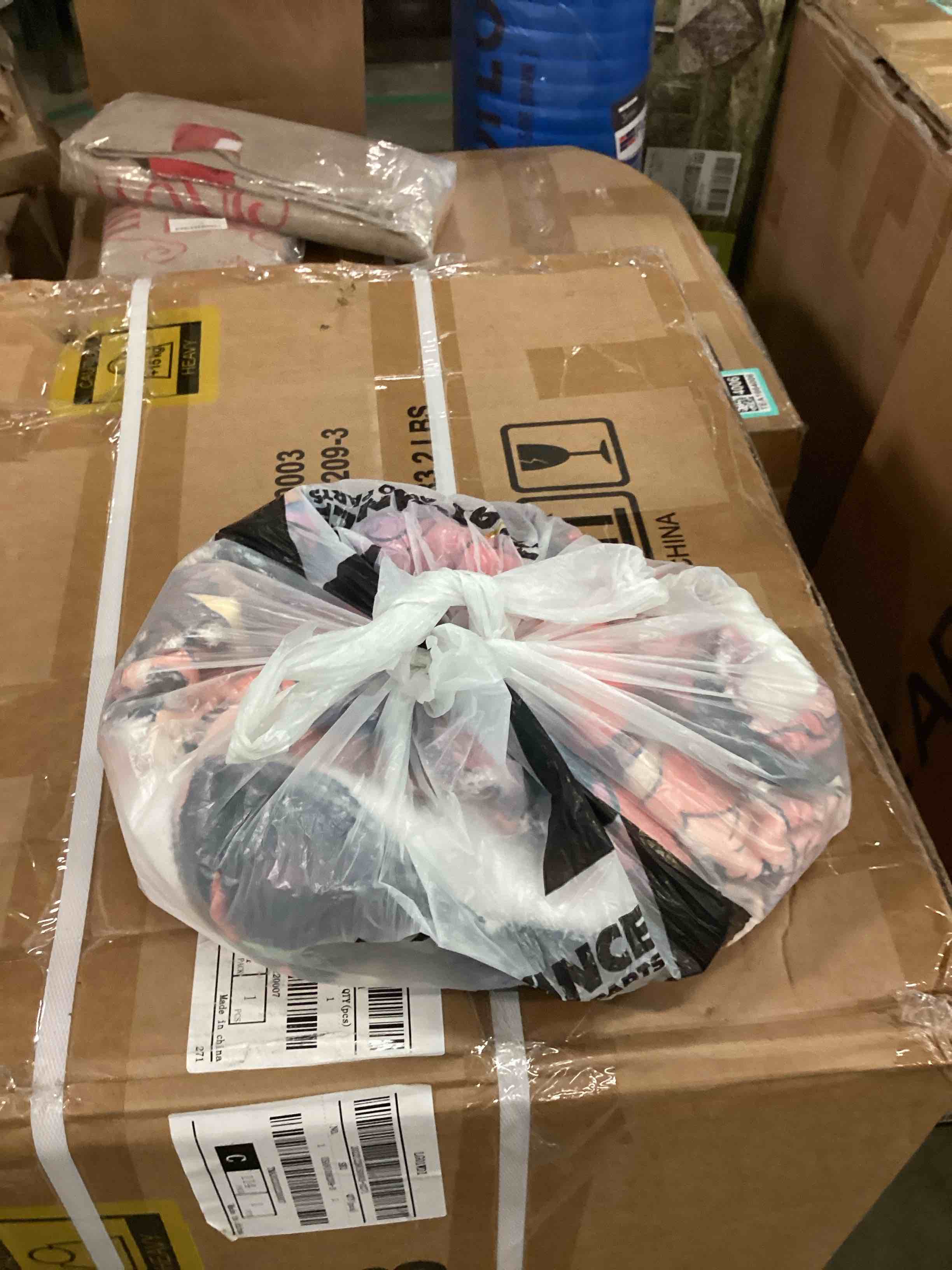 https://s3.amazonaws.com/lotting-images-prod/bidfta/BRN1899227_1753303576868.jpeg