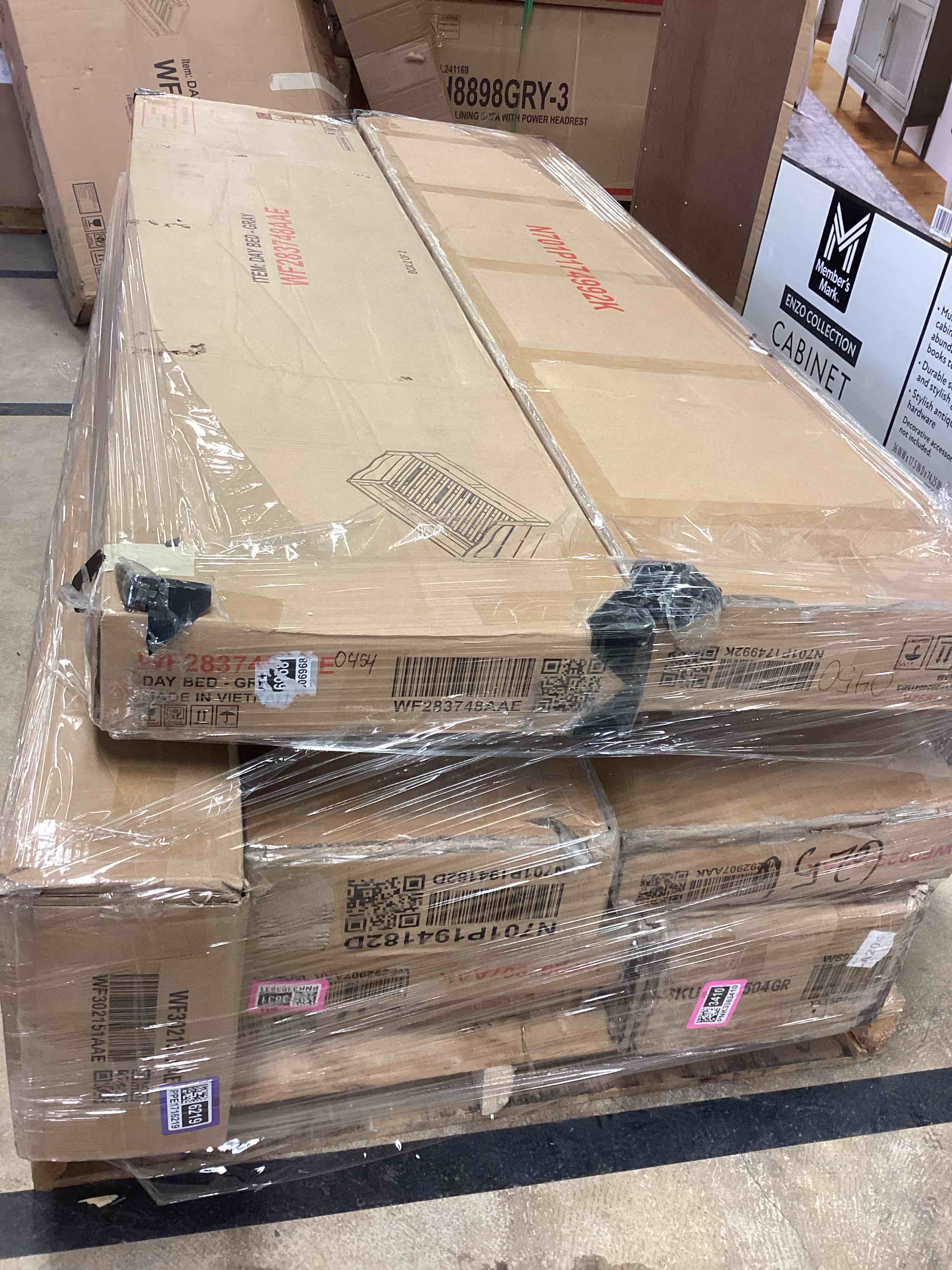 Furniture Pallet Lots