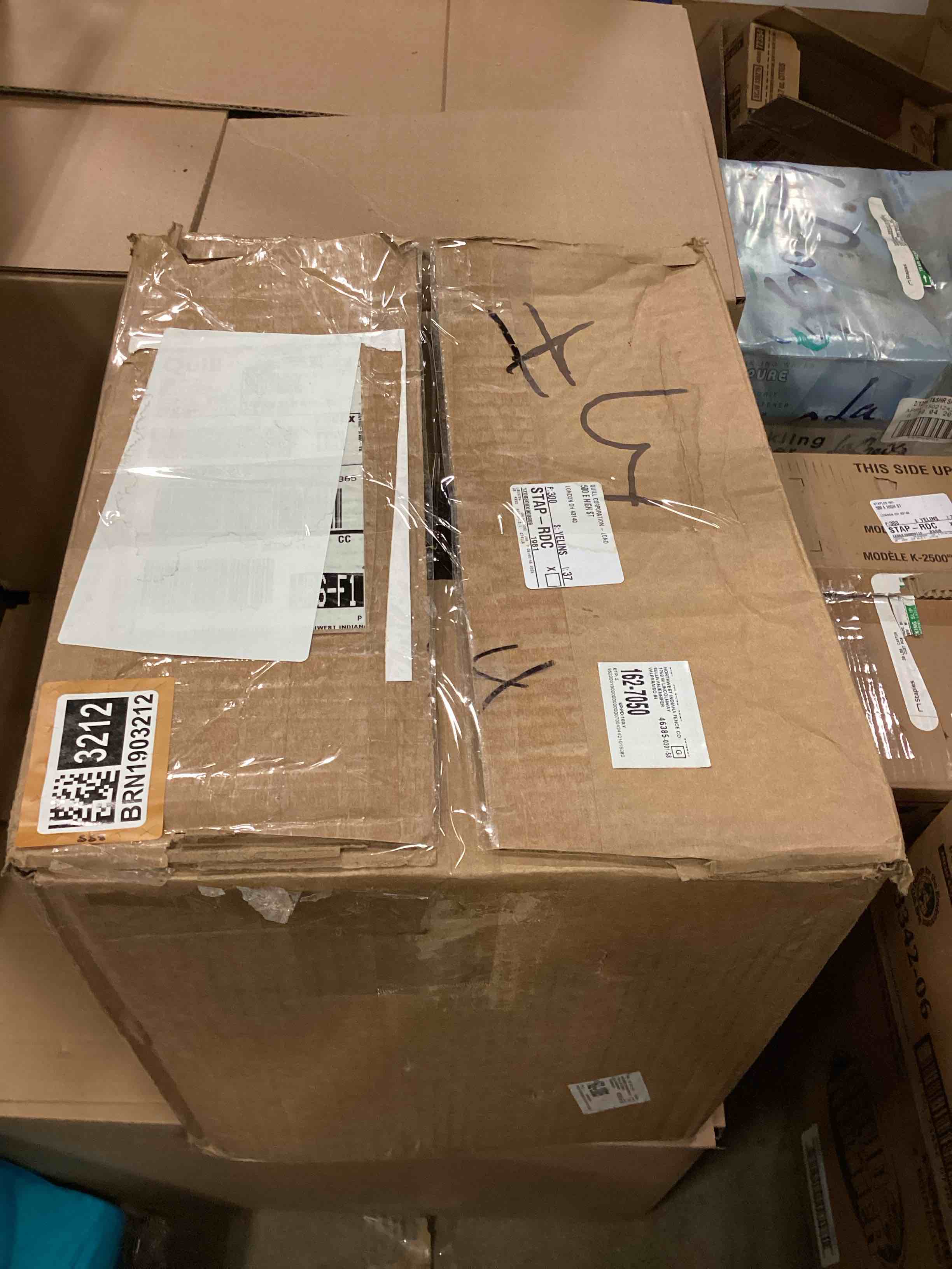 https://s3.amazonaws.com/lotting-images-prod/bidfta/BRN1903212_1742306500443.jpeg