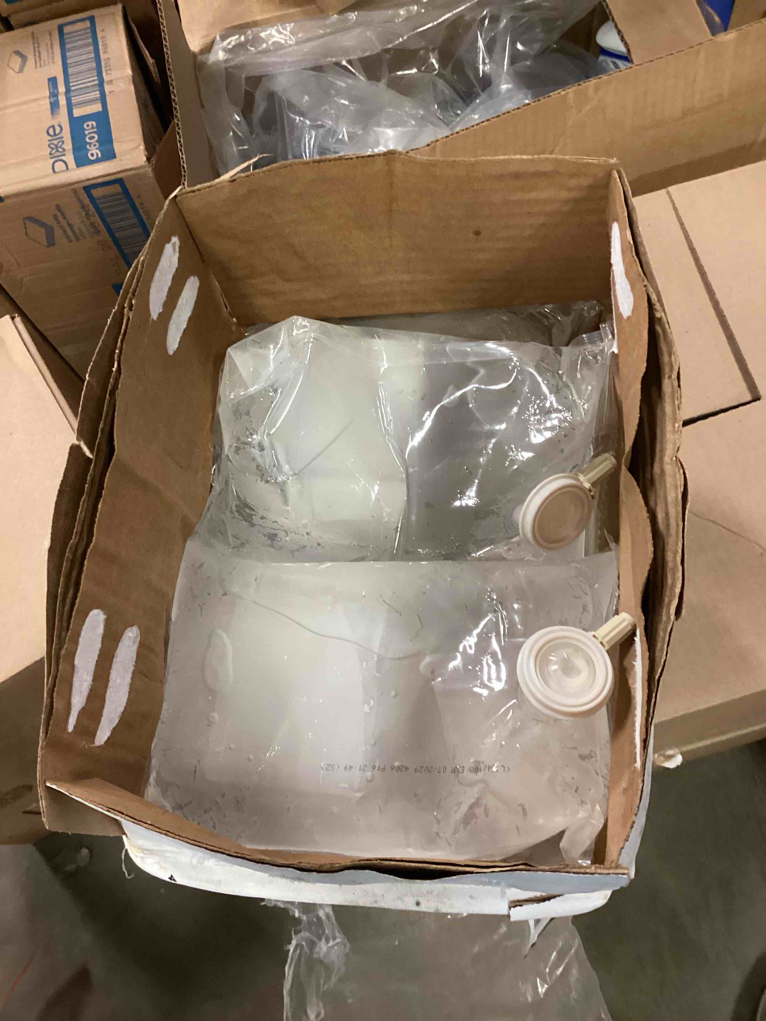 https://s3.amazonaws.com/lotting-images-prod/bidfta/BRN1903228_1742310462977.jpeg