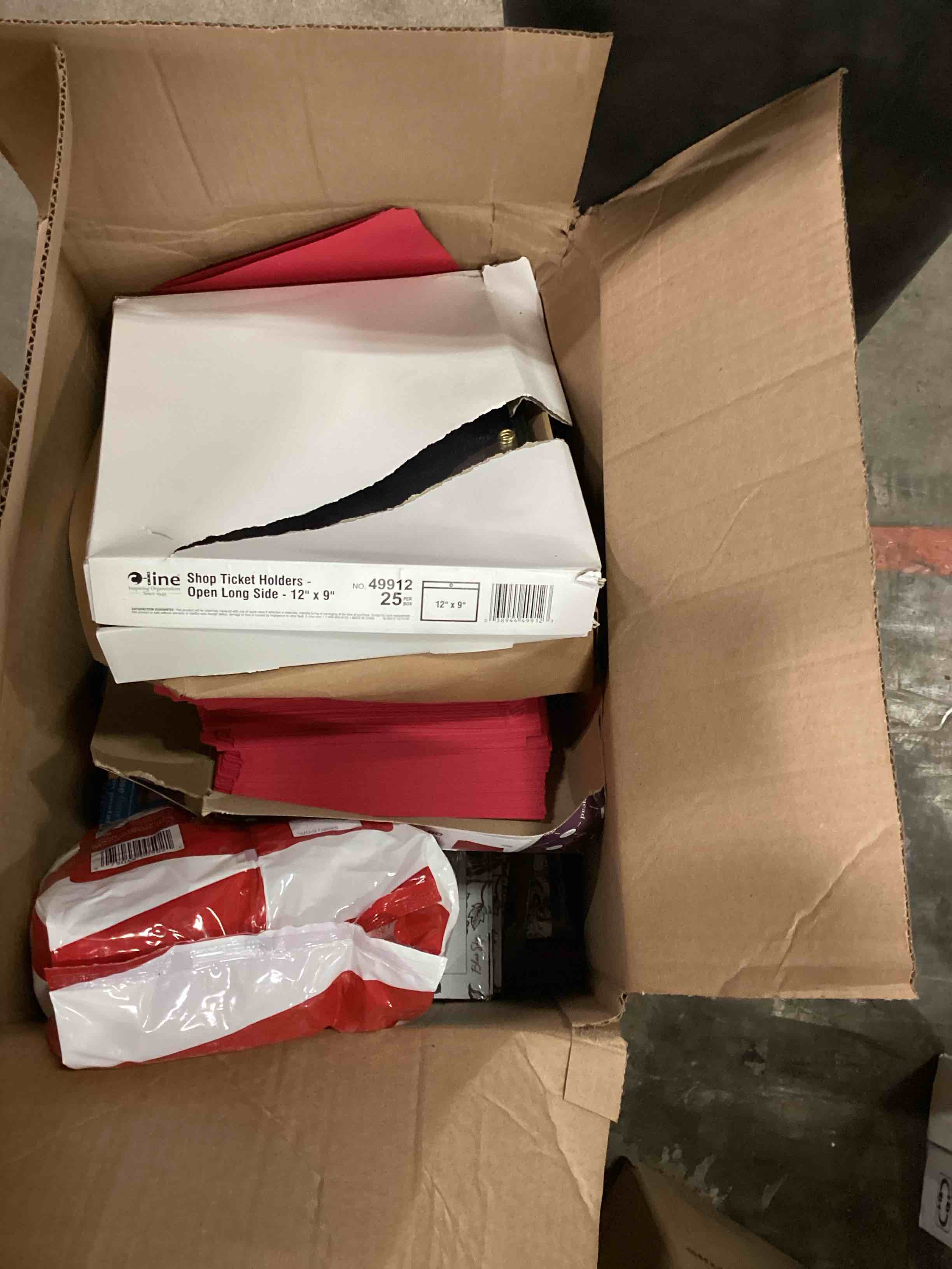 https://s3.amazonaws.com/lotting-images-prod/bidfta/BRN1903237_1742313194479.jpeg