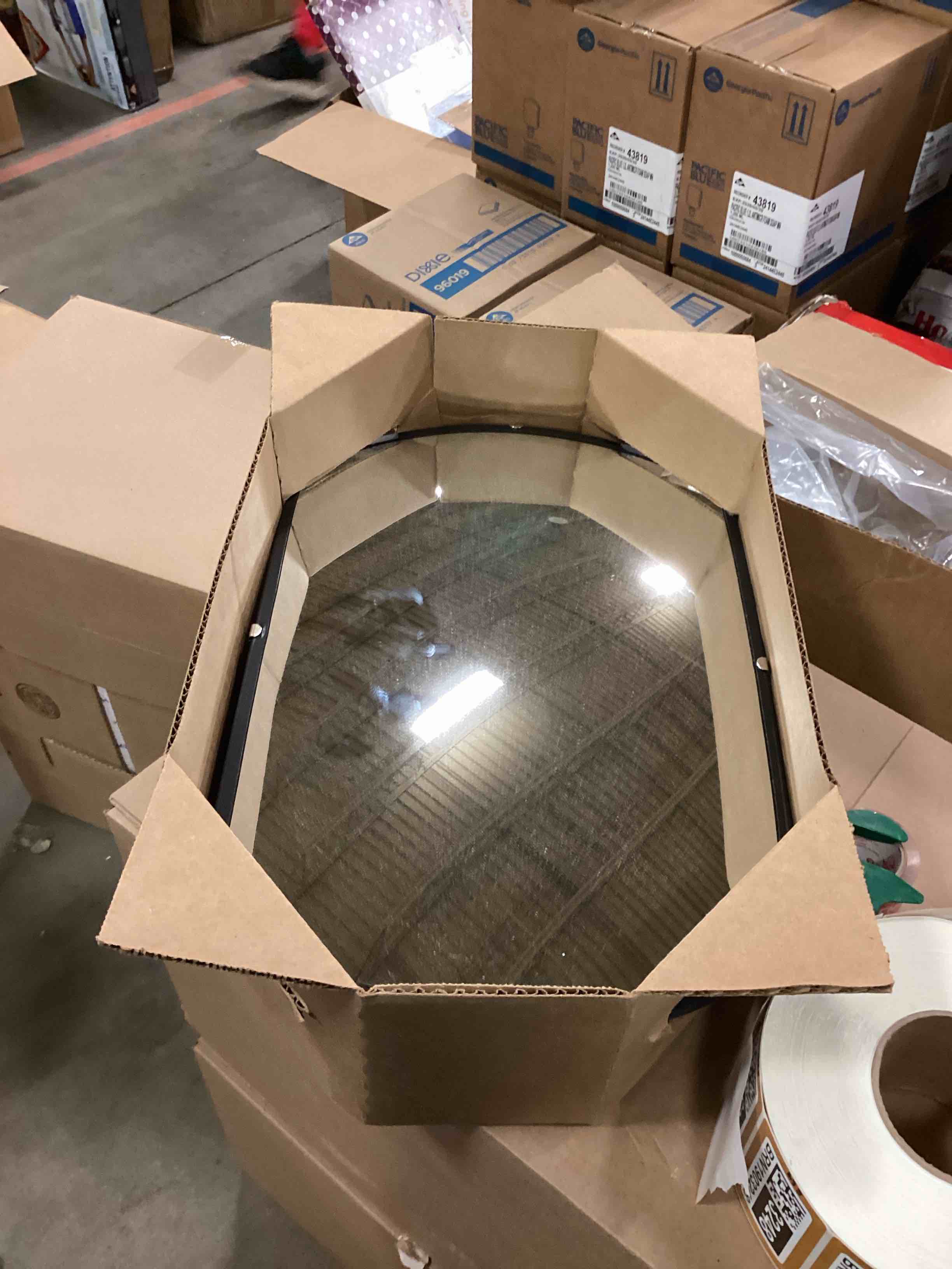 https://s3.amazonaws.com/lotting-images-prod/bidfta/BRN1903240_1742313689467.jpeg
