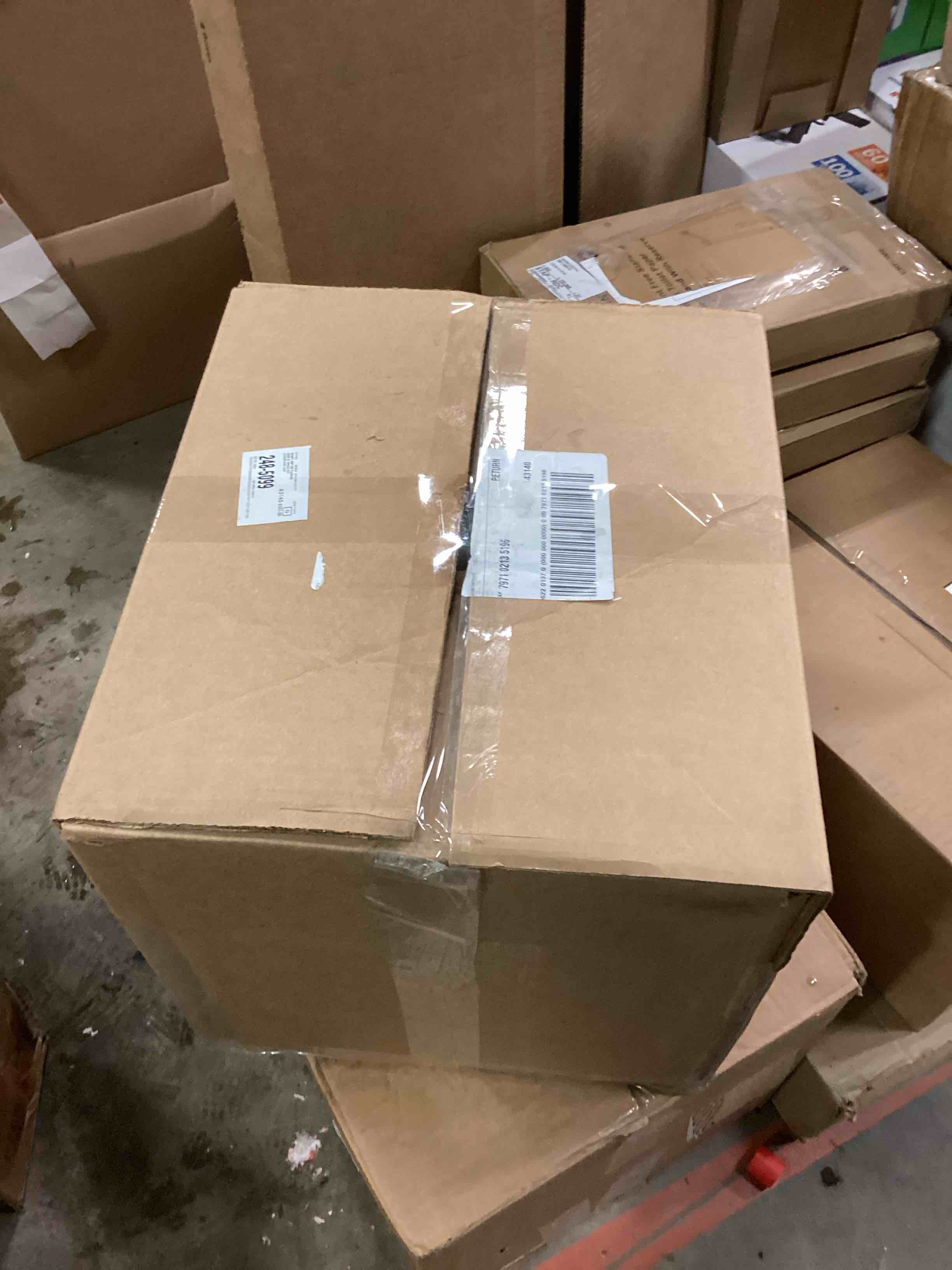 https://s3.amazonaws.com/lotting-images-prod/bidfta/BRN1903241_1742314083975.jpeg