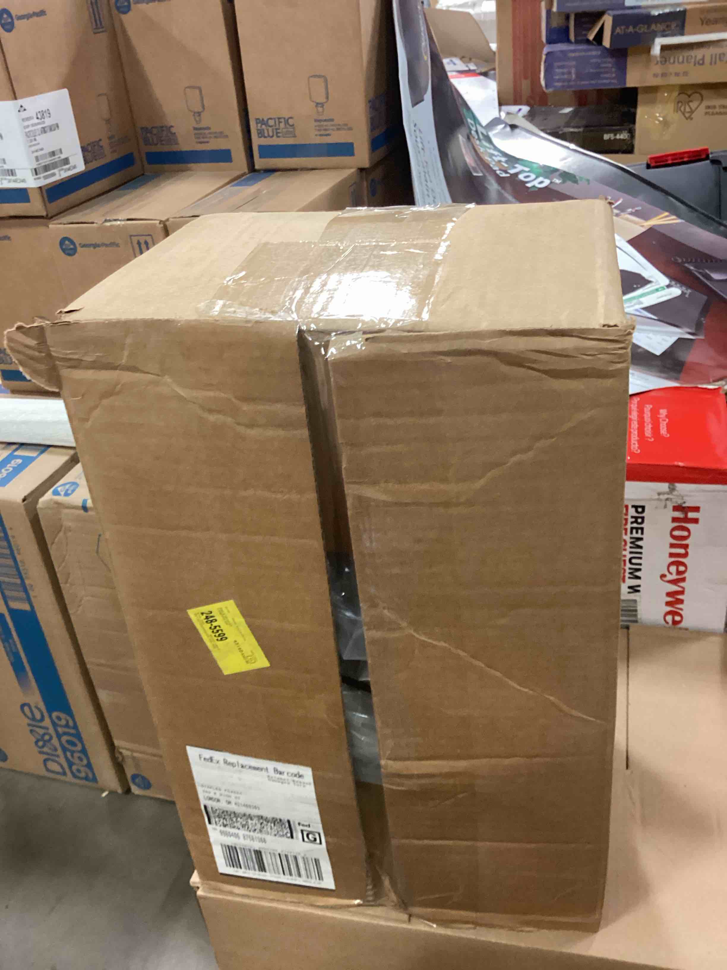 https://s3.amazonaws.com/lotting-images-prod/bidfta/BRN1903253_1742318899079.jpeg