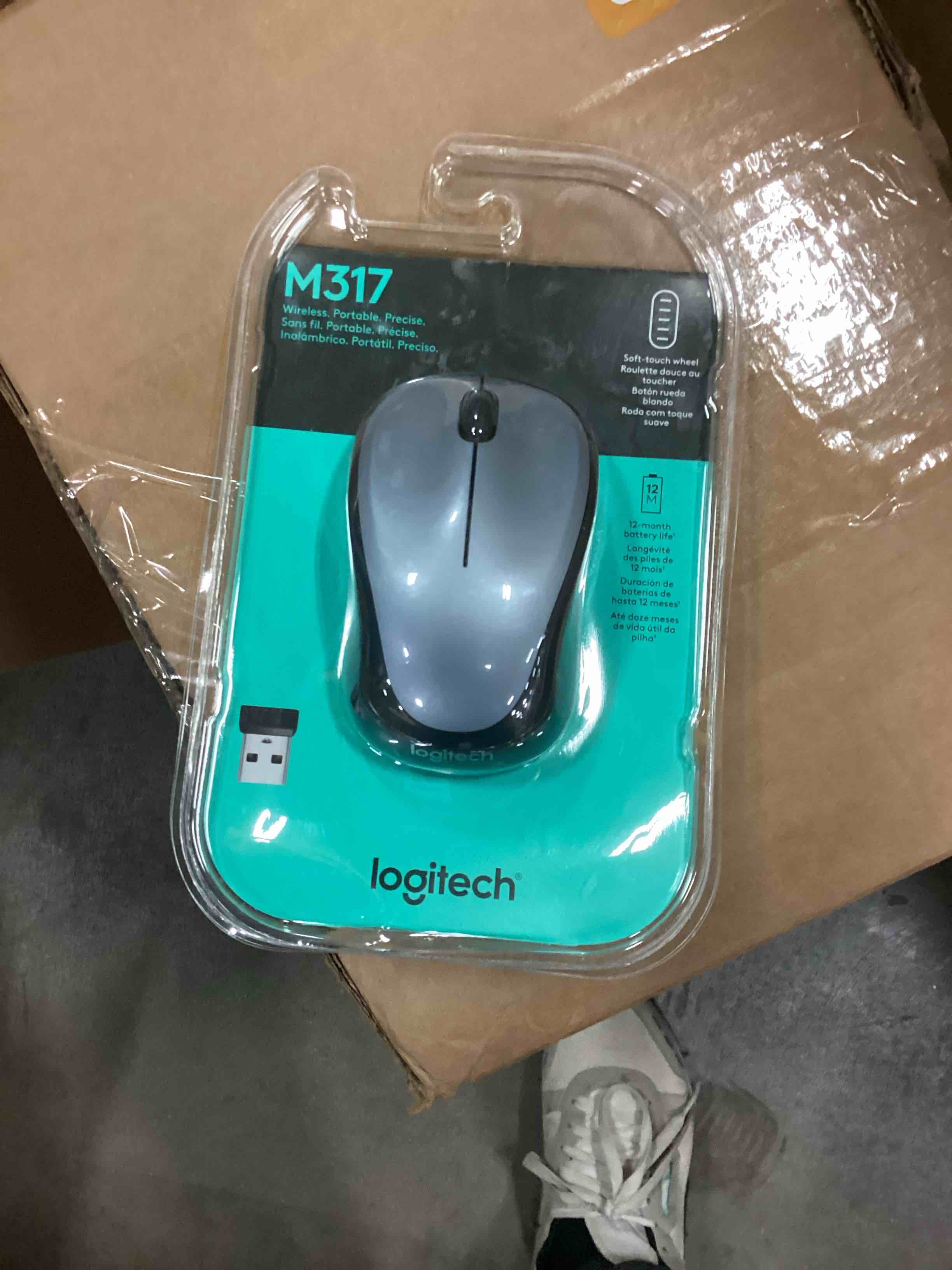 https://s3.amazonaws.com/lotting-images-prod/bidfta/BRN1903255_1742319356219.jpeg