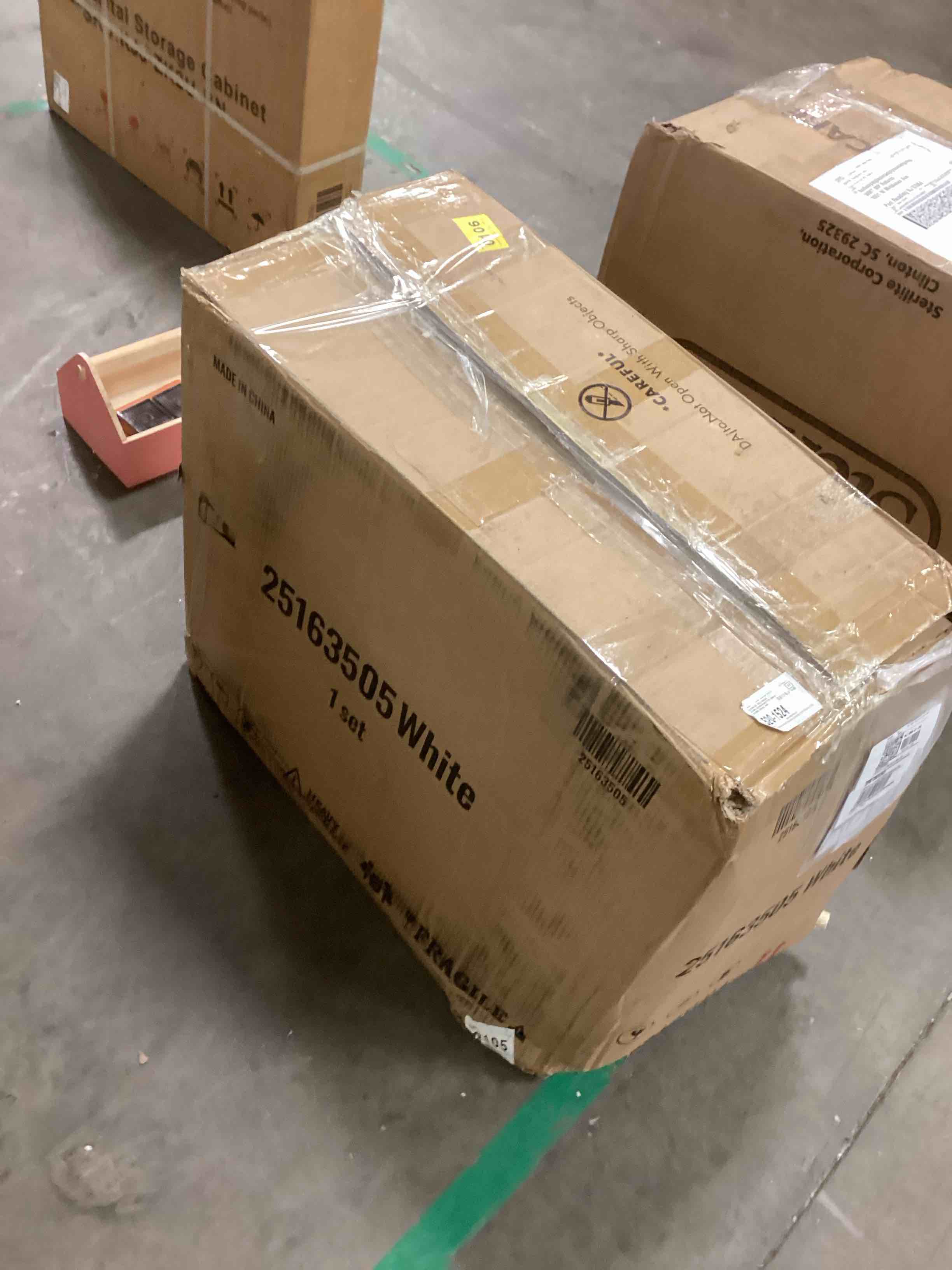 https://s3.amazonaws.com/lotting-images-prod/bidfta/BRN1904246_1744732032937.jpeg