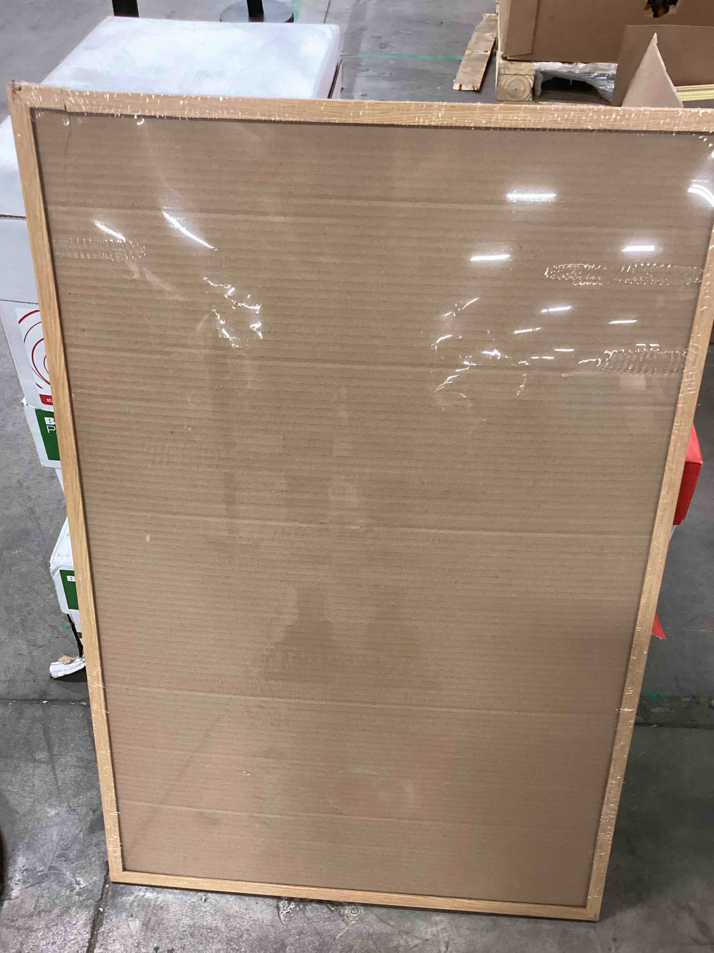 https://s3.amazonaws.com/lotting-images-prod/bidfta/BRN1904598_1745434062446.jpeg