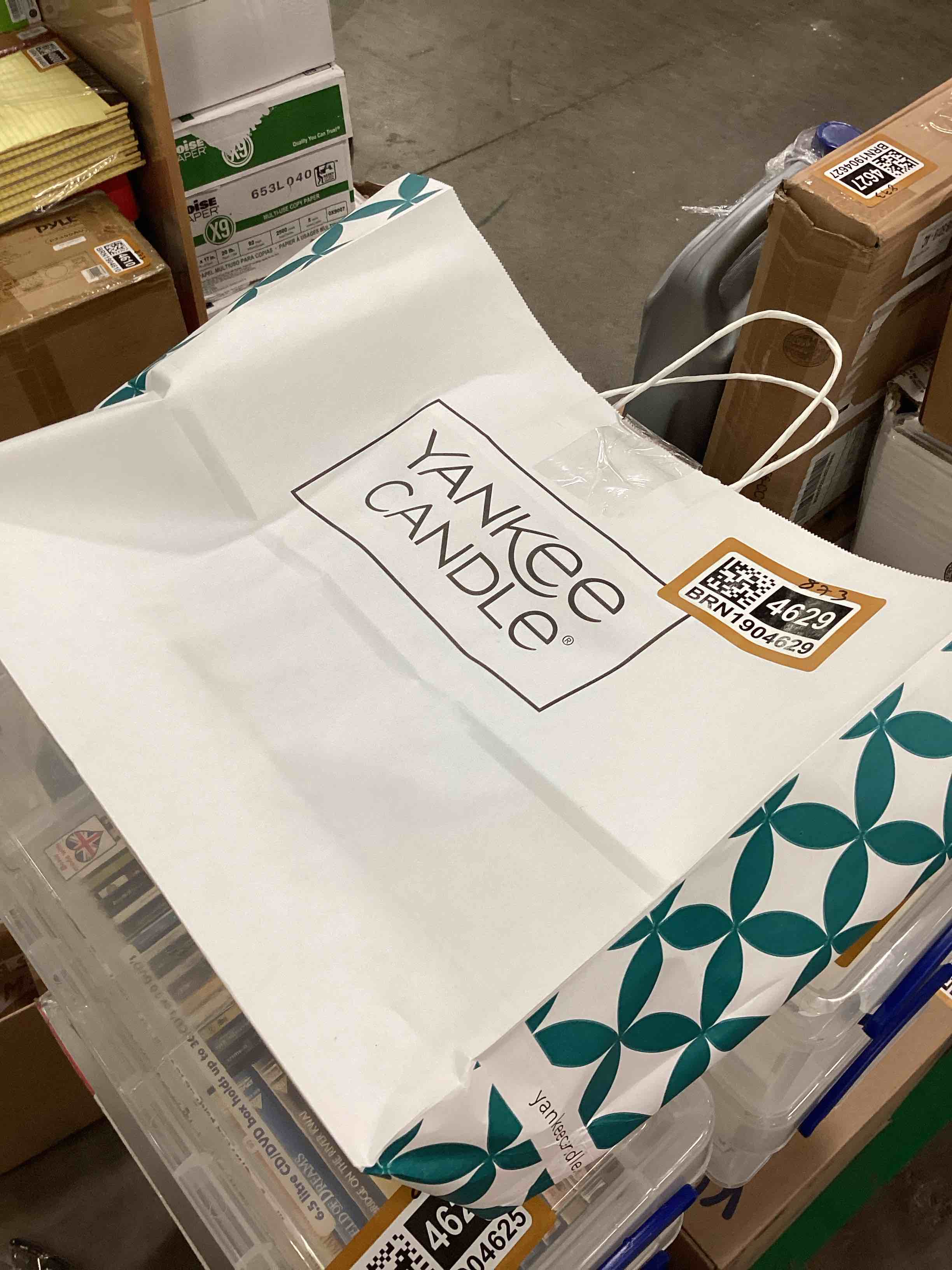 https://s3.amazonaws.com/lotting-images-prod/bidfta/BRN1904629_1745441620872.jpeg