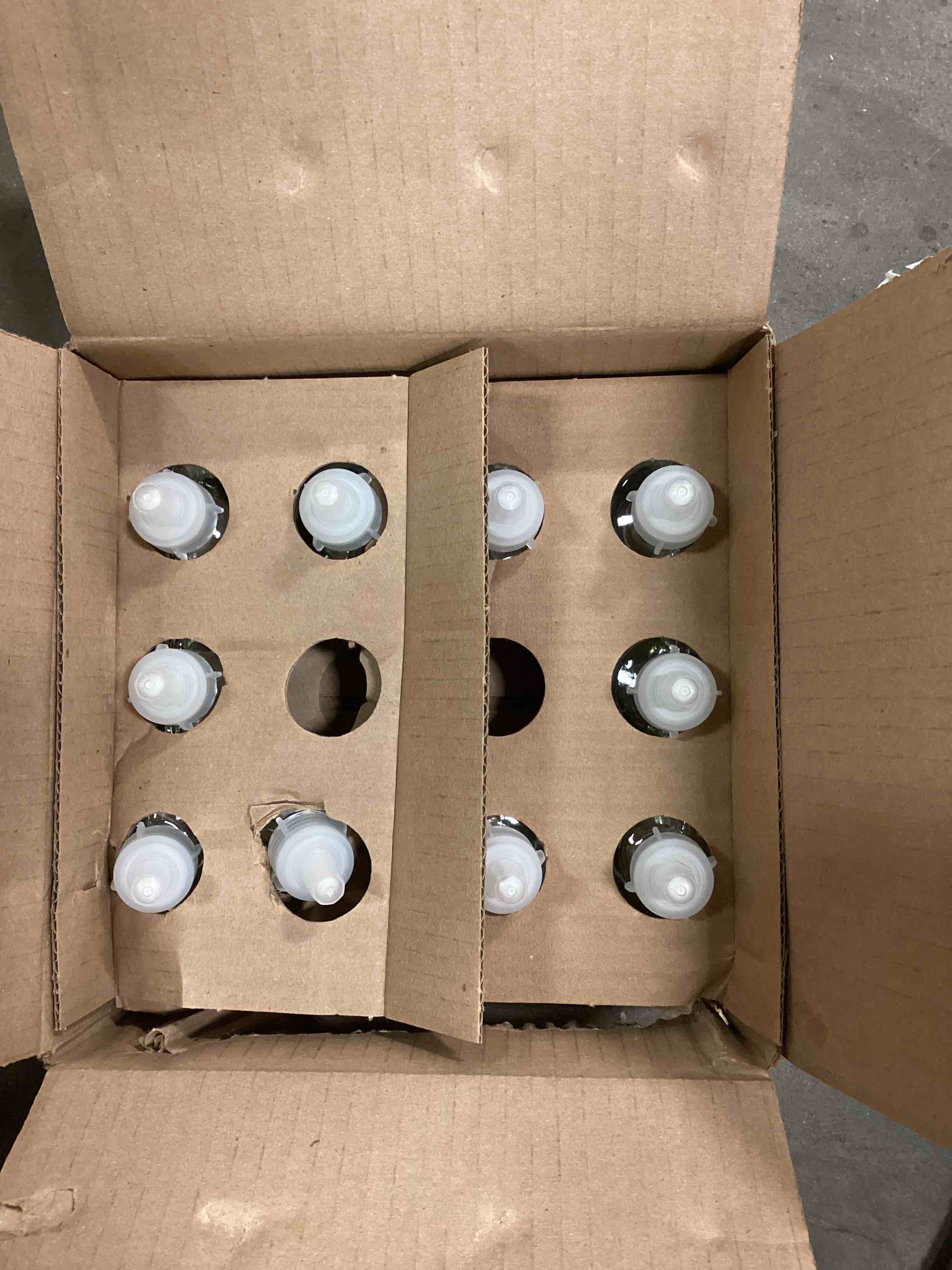 https://s3.amazonaws.com/lotting-images-prod/bidfta/BRN1904636_1745443570000.jpeg